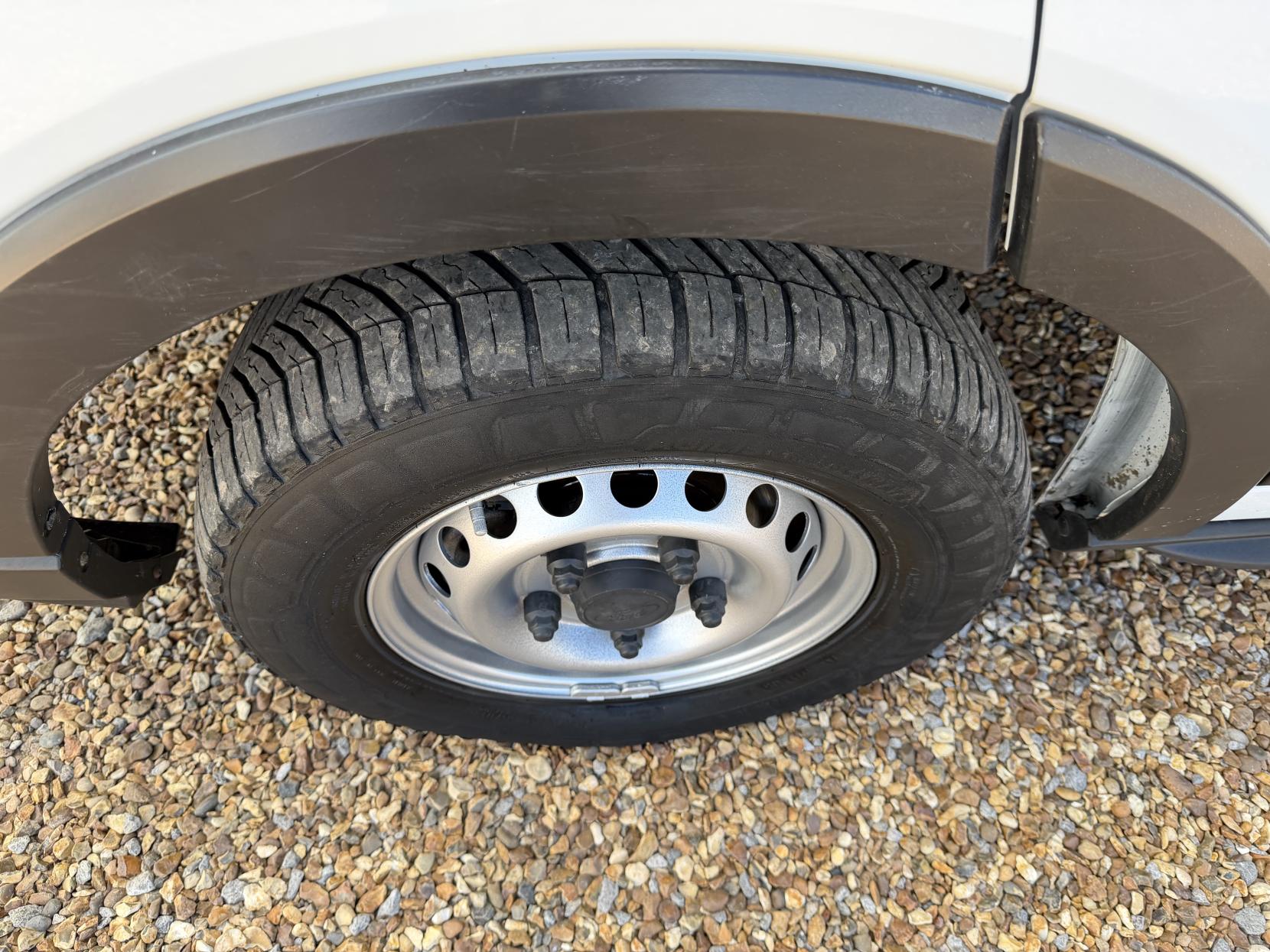 Ford Transit 2.0 350 EcoBlue Leader Panel Van 5dr Diesel Manual RWD L2 H3 Euro 6 (s/s) (130 ps)