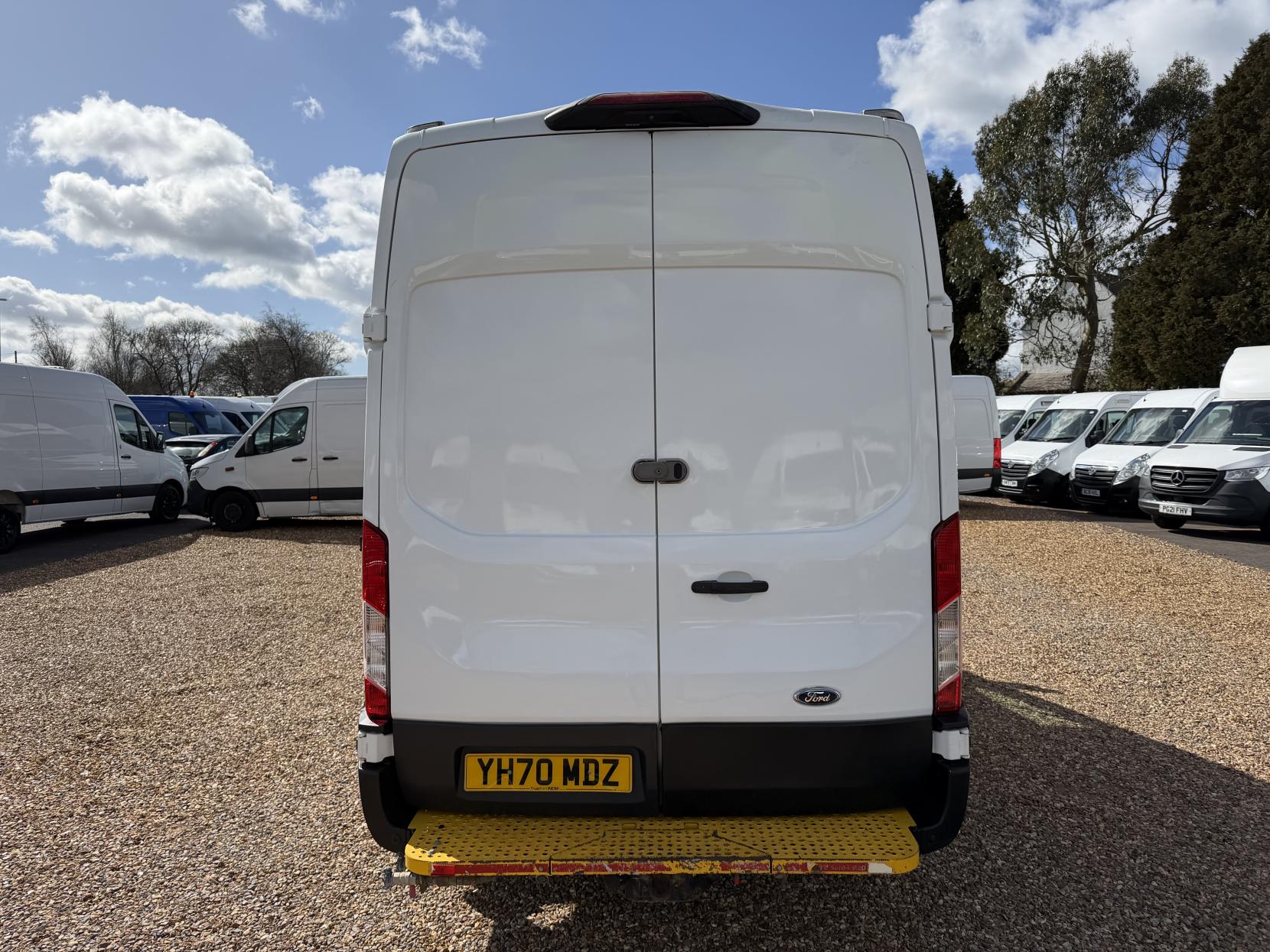 Ford Transit 2.0 350 EcoBlue Leader Panel Van 5dr Diesel Manual RWD L2 H3 Euro 6 (s/s) (130 ps)