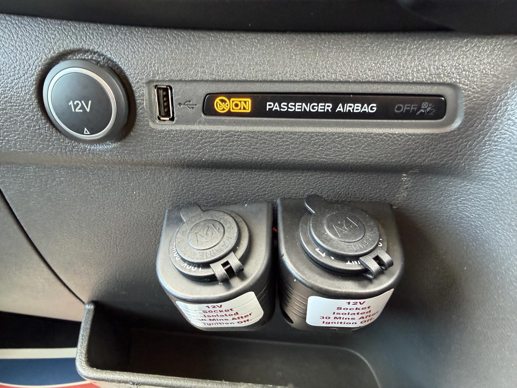 Ford Transit 2.0 350 EcoBlue Leader Panel Van 5dr Diesel Manual RWD L2 H3 Euro 6 (s/s) (130 ps)