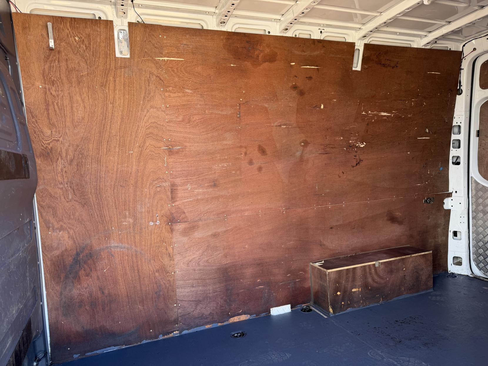 Mercedes-Benz Sprinter 2.1 314 CDI Panel Van 5dr Diesel Manual RWD L2 H2 Euro 6 (143 ps)