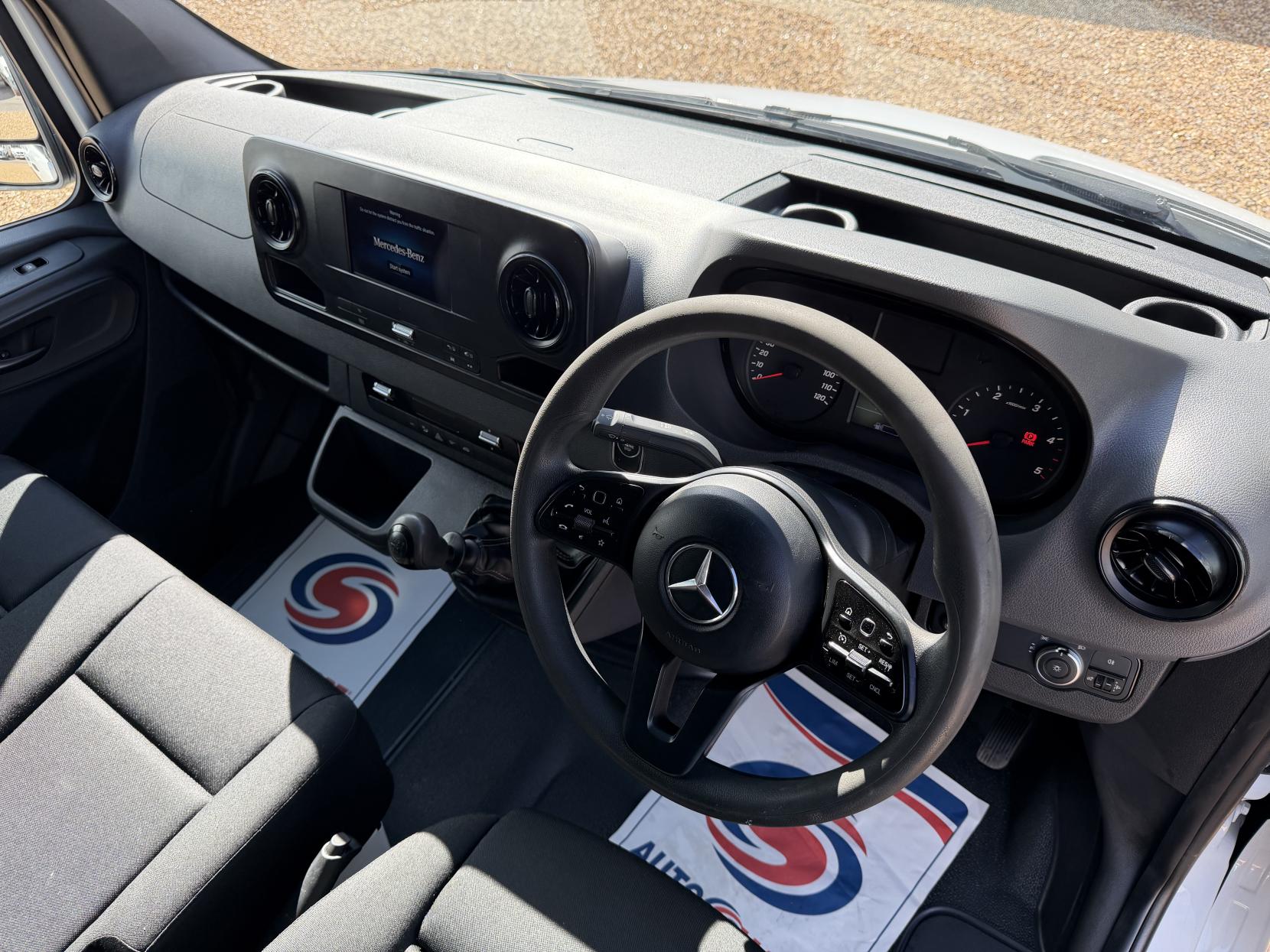 Mercedes-Benz Sprinter 2.1 314 CDI Panel Van 5dr Diesel Manual RWD L2 H2 Euro 6 (143 ps)