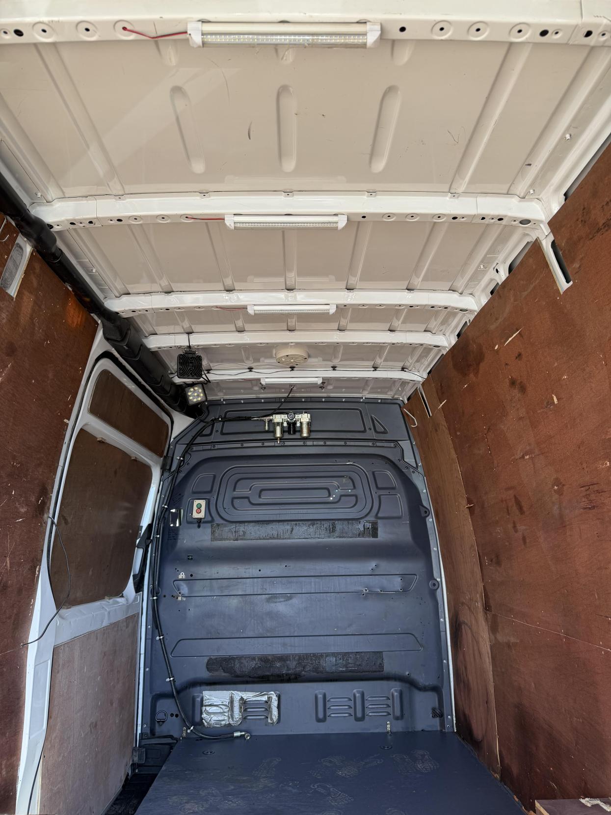 Mercedes-Benz Sprinter 2.1 314 CDI Panel Van 5dr Diesel Manual RWD L2 H2 Euro 6 (143 ps)