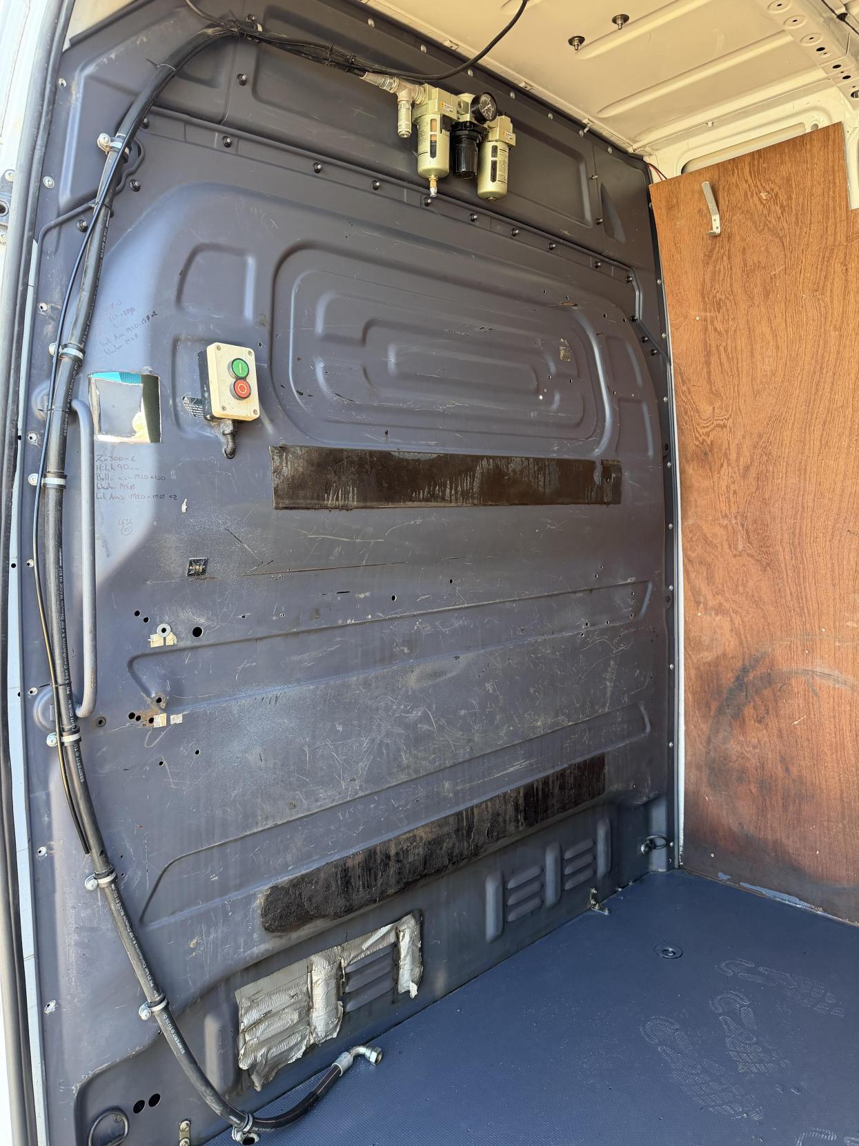 Mercedes-Benz Sprinter 2.1 314 CDI Panel Van 5dr Diesel Manual RWD L2 H2 Euro 6 (143 ps)