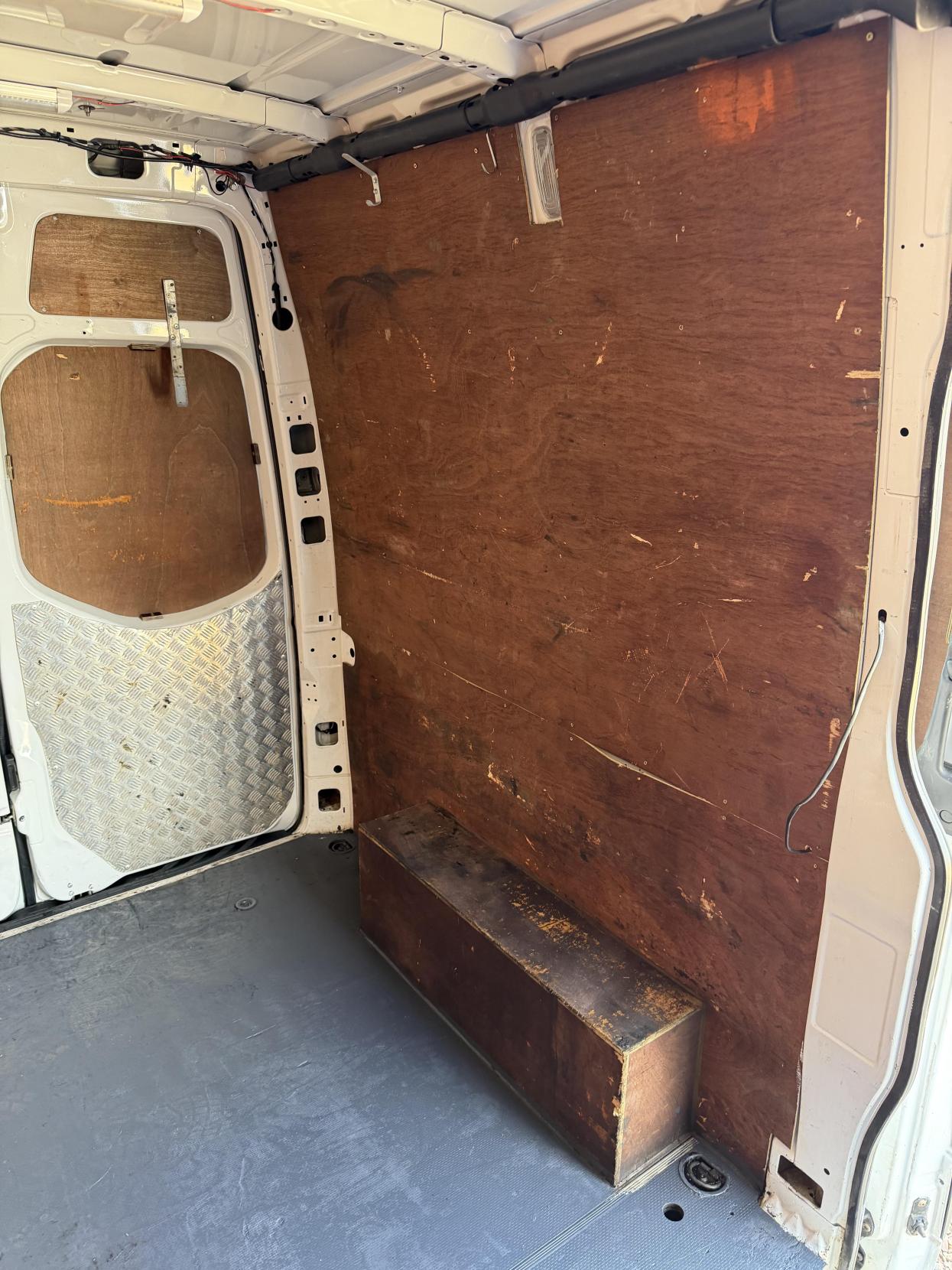 Mercedes-Benz Sprinter 2.1 314 CDI Panel Van 5dr Diesel Manual RWD L2 H2 Euro 6 (143 ps)