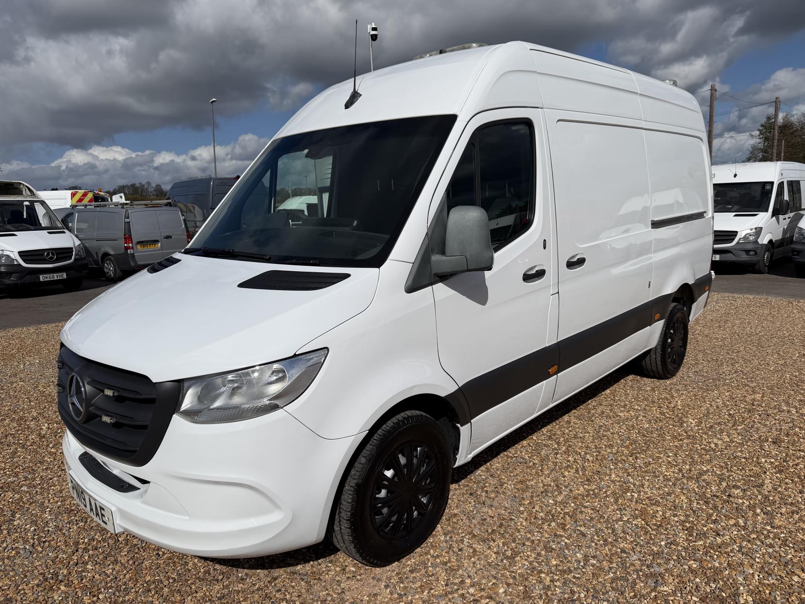 Mercedes-Benz Sprinter 2.1 314 CDI Panel Van 5dr Diesel Manual RWD L2 H2 Euro 6 (143 ps)