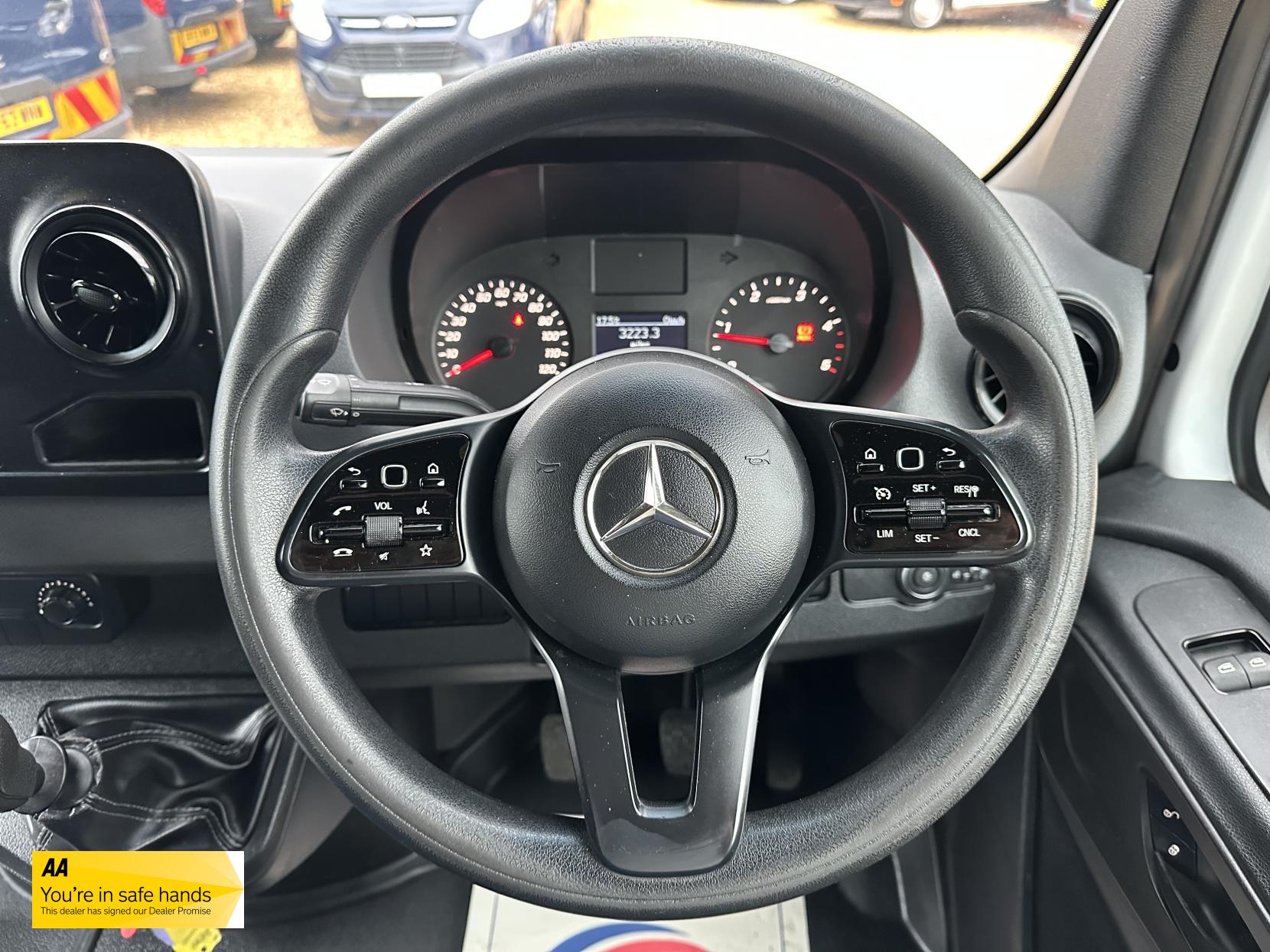 Mercedes-Benz Sprinter 2.1 311 CDI Panel Van 5dr Diesel Manual RWD L3 H2 Euro 6 (114 ps)