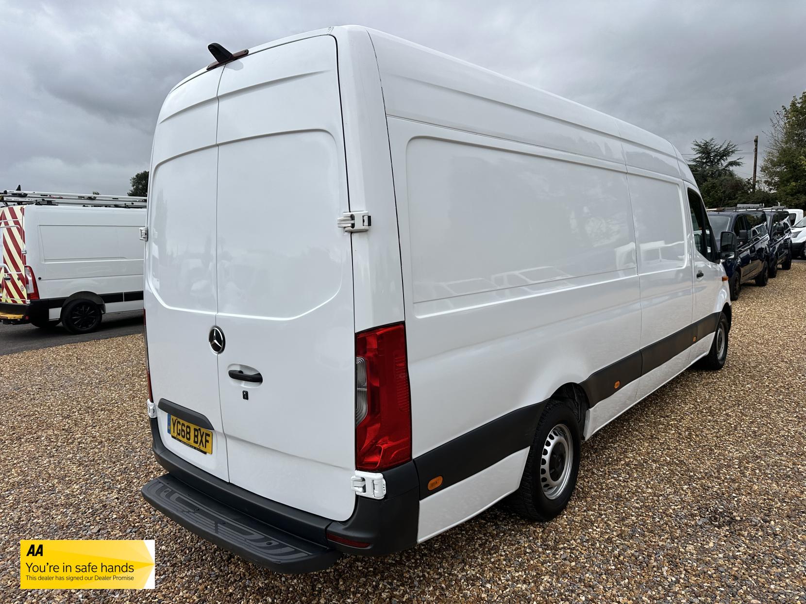 Mercedes-Benz Sprinter 2.1 311 CDI Panel Van 5dr Diesel Manual RWD L3 H2 Euro 6 (114 ps)
