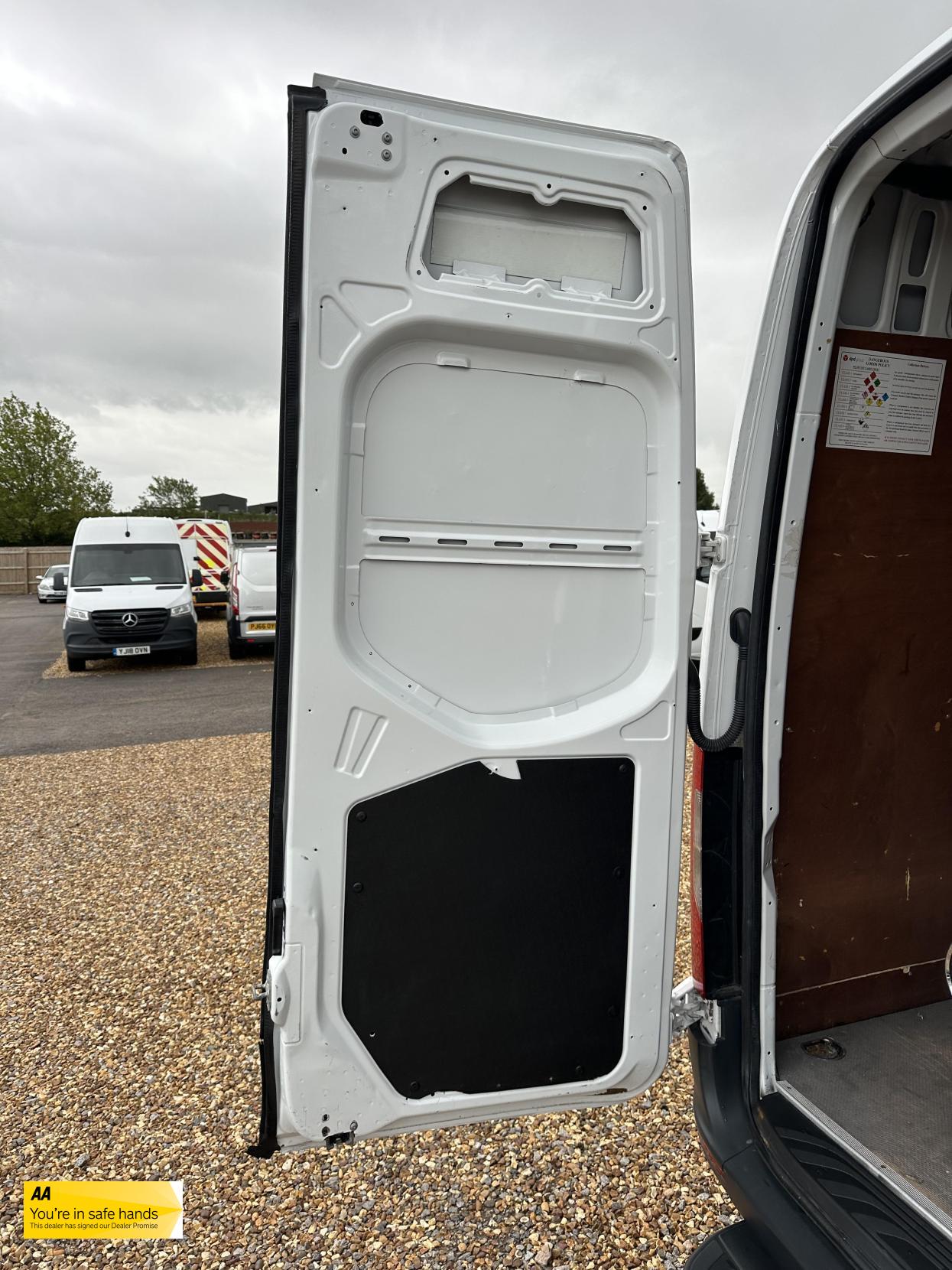 Mercedes-Benz Sprinter 2.1 311 CDI Panel Van 5dr Diesel Manual RWD L3 H2 Euro 6 (114 ps)