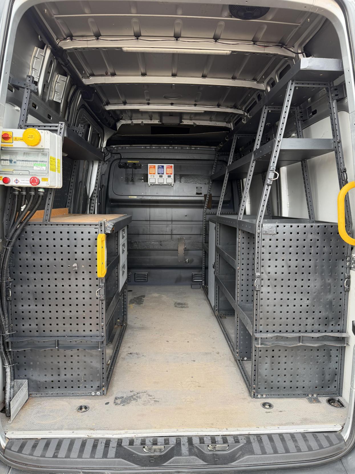 Mercedes-Benz Sprinter 2.1 313 CDi BlueEFFICIENCY Panel Van 4dr Diesel Manual RWD L1 H3 (211 g/km, 129 bhp)