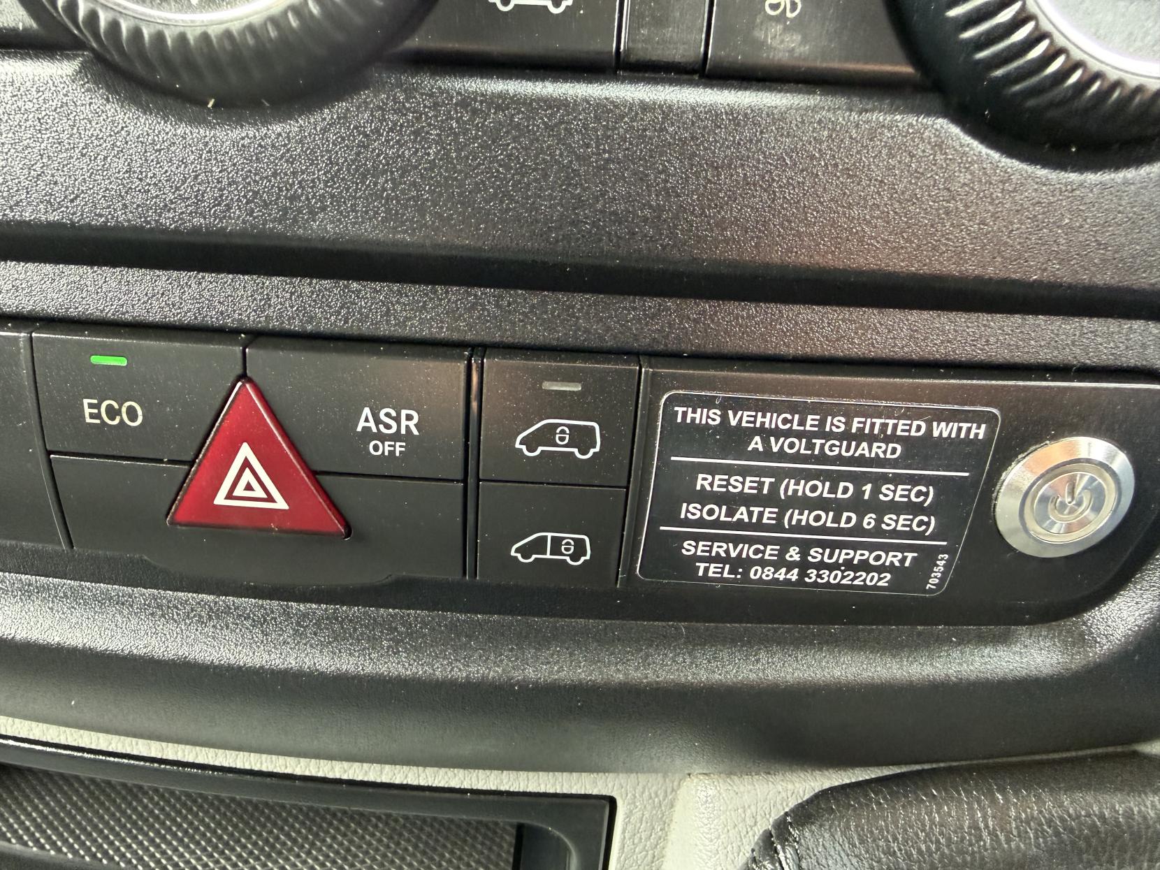 Mercedes-Benz Sprinter 2.1 313 CDi BlueEFFICIENCY Panel Van 4dr Diesel Manual RWD L1 H3 (211 g/km, 129 bhp)