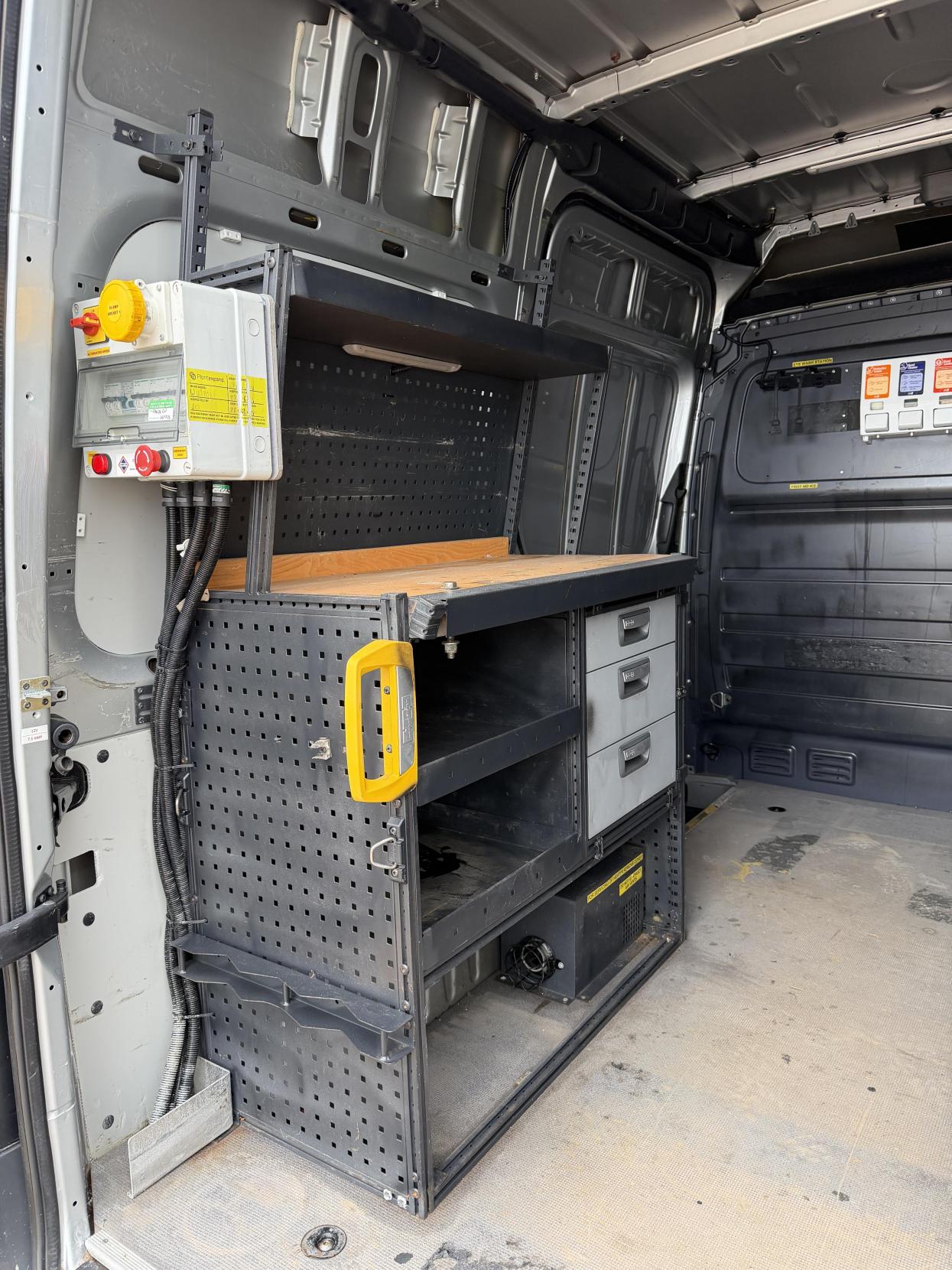 Mercedes-Benz Sprinter 2.1 313 CDi BlueEFFICIENCY Panel Van 4dr Diesel Manual RWD L1 H3 (211 g/km, 129 bhp)