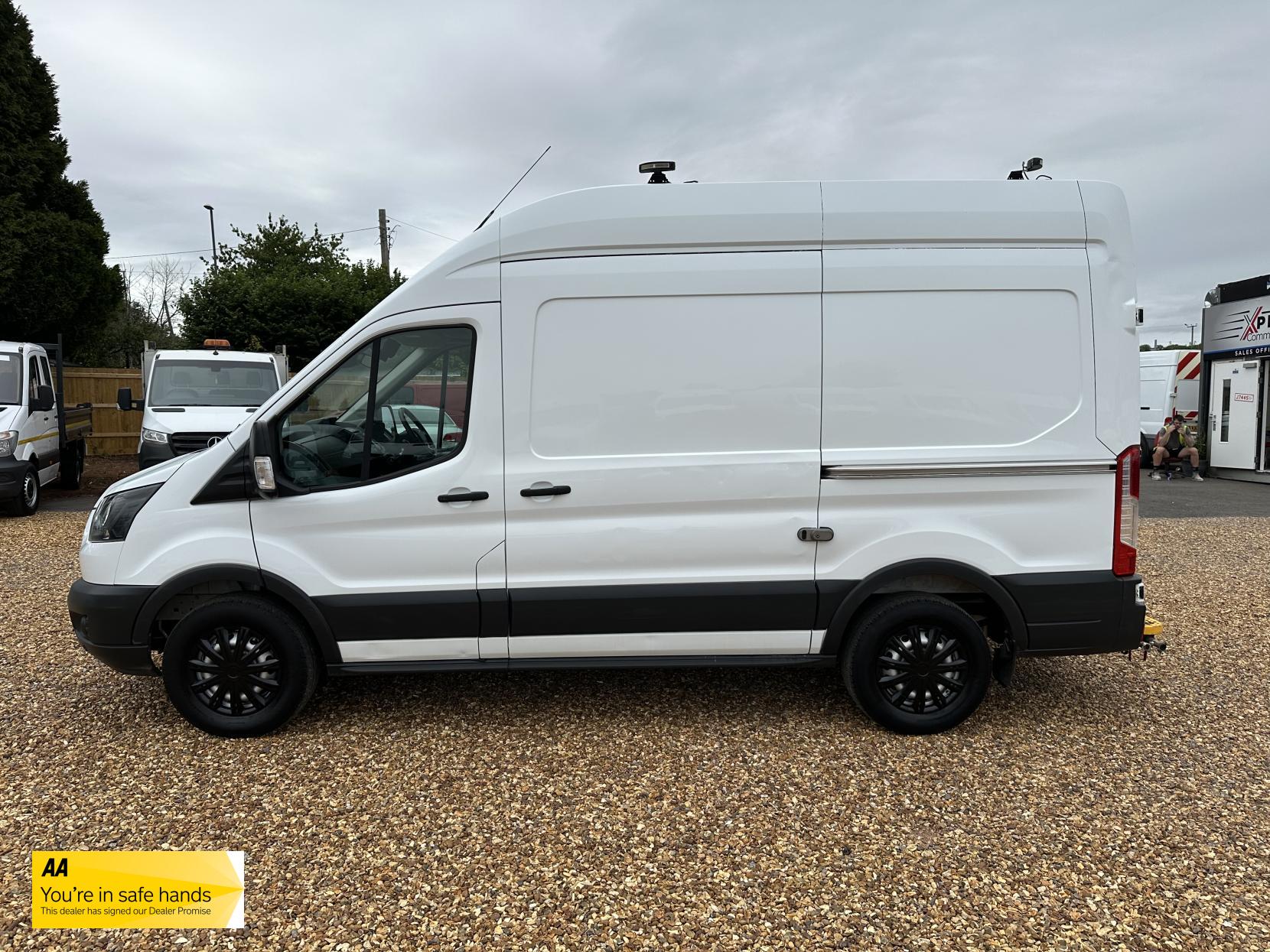 Ford Transit 2.0 350 EcoBlue Panel Van 5dr Diesel Manual RWD L2 H3 Euro 6 (130 ps)