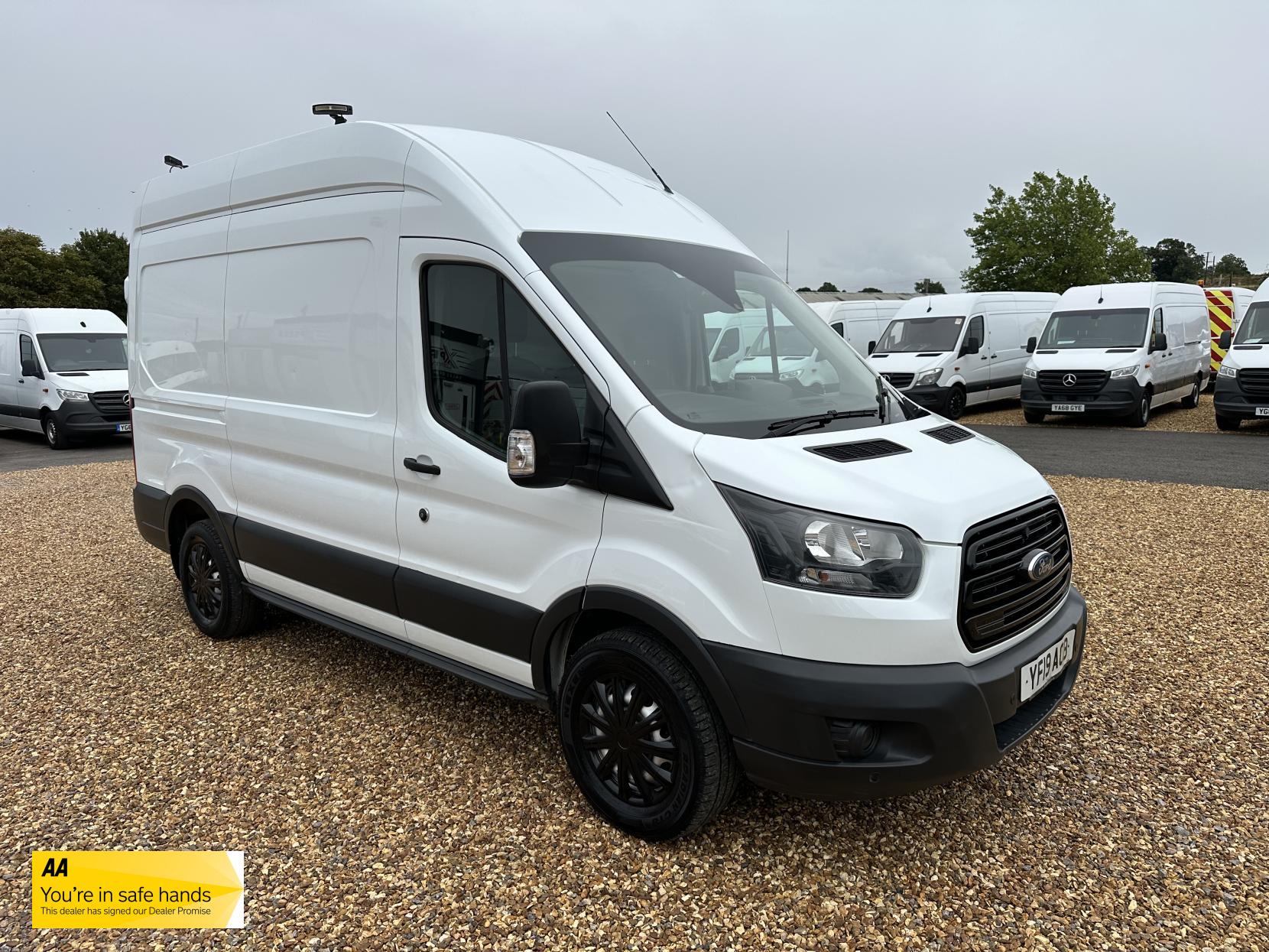 Ford Transit 2.0 350 EcoBlue Panel Van 5dr Diesel Manual RWD L2 H3 Euro 6 (130 ps)