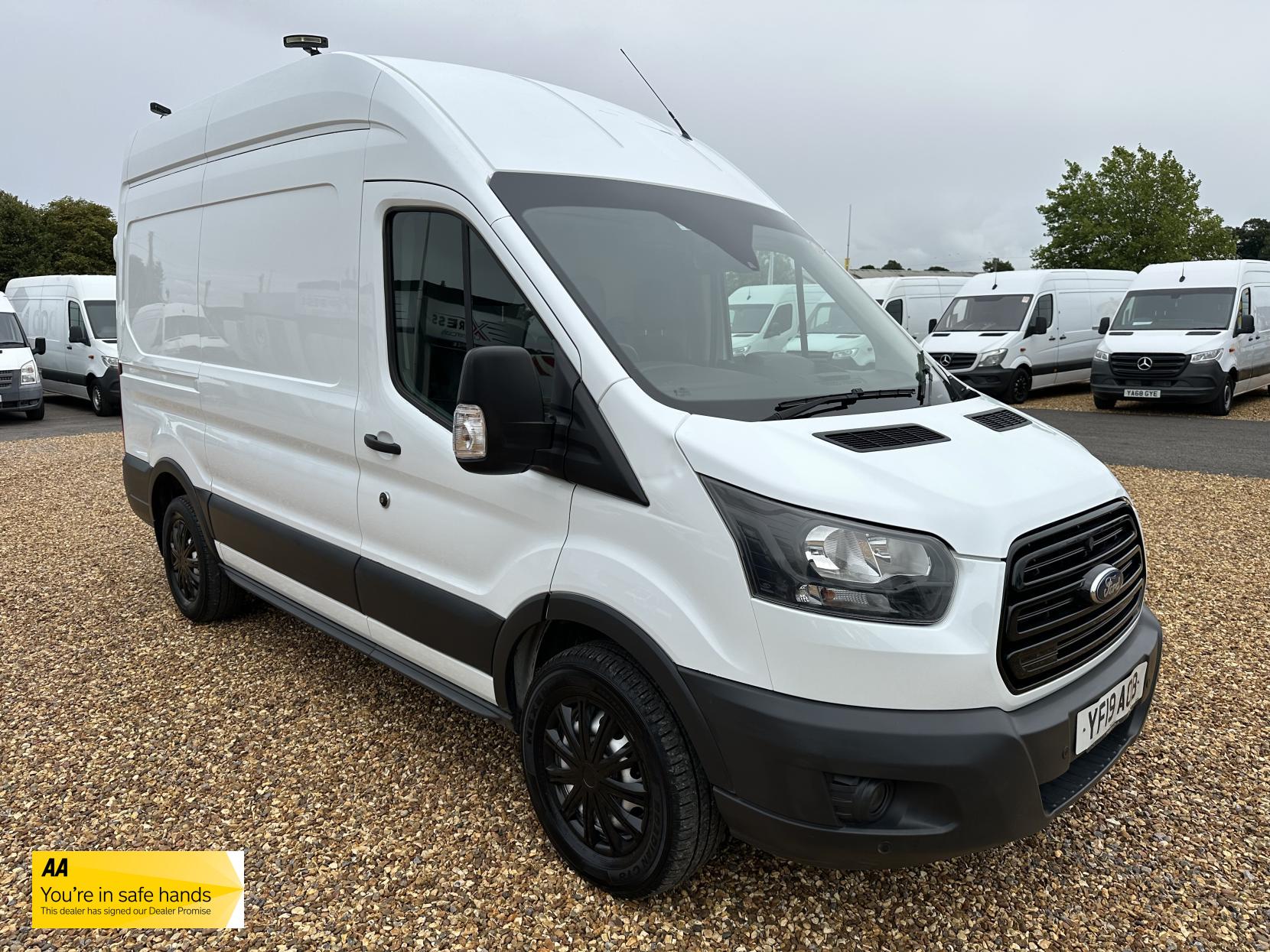 Ford Transit 2.0 350 EcoBlue Panel Van 5dr Diesel Manual RWD L2 H3 Euro 6 (130 ps)