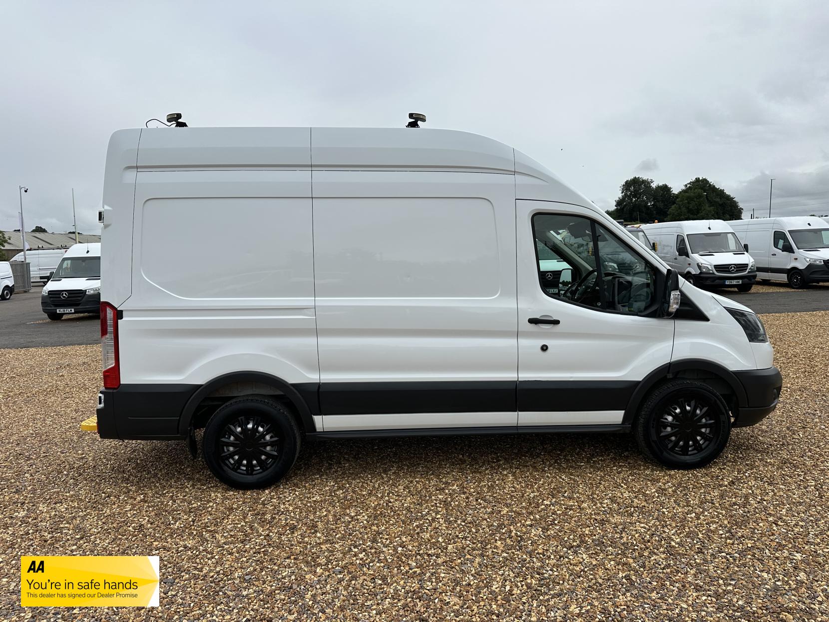 Ford Transit 2.0 350 EcoBlue Panel Van 5dr Diesel Manual RWD L2 H3 Euro 6 (130 ps)