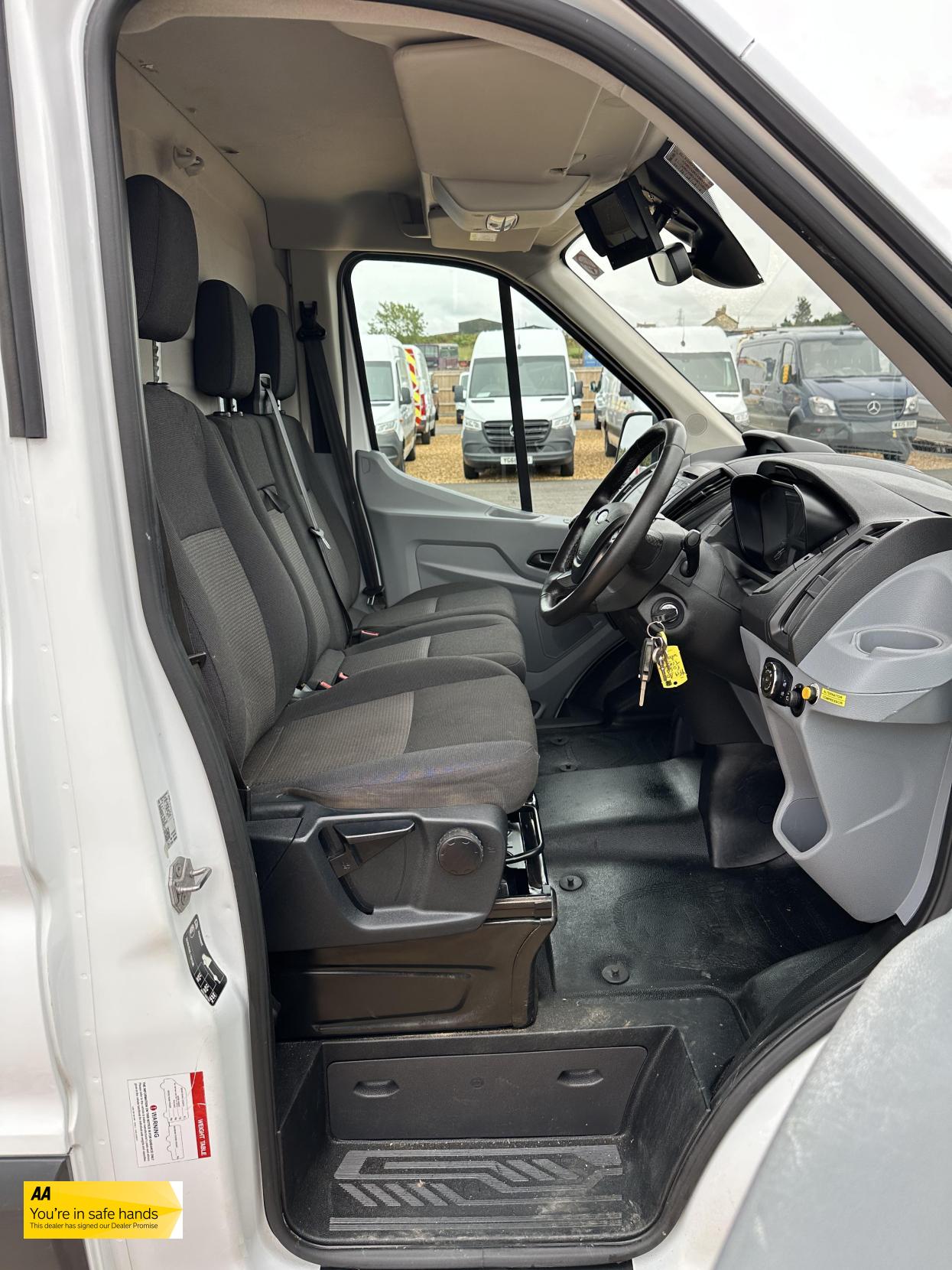 Ford Transit 2.0 350 EcoBlue Panel Van 5dr Diesel Manual RWD L2 H3 Euro 6 (130 ps)