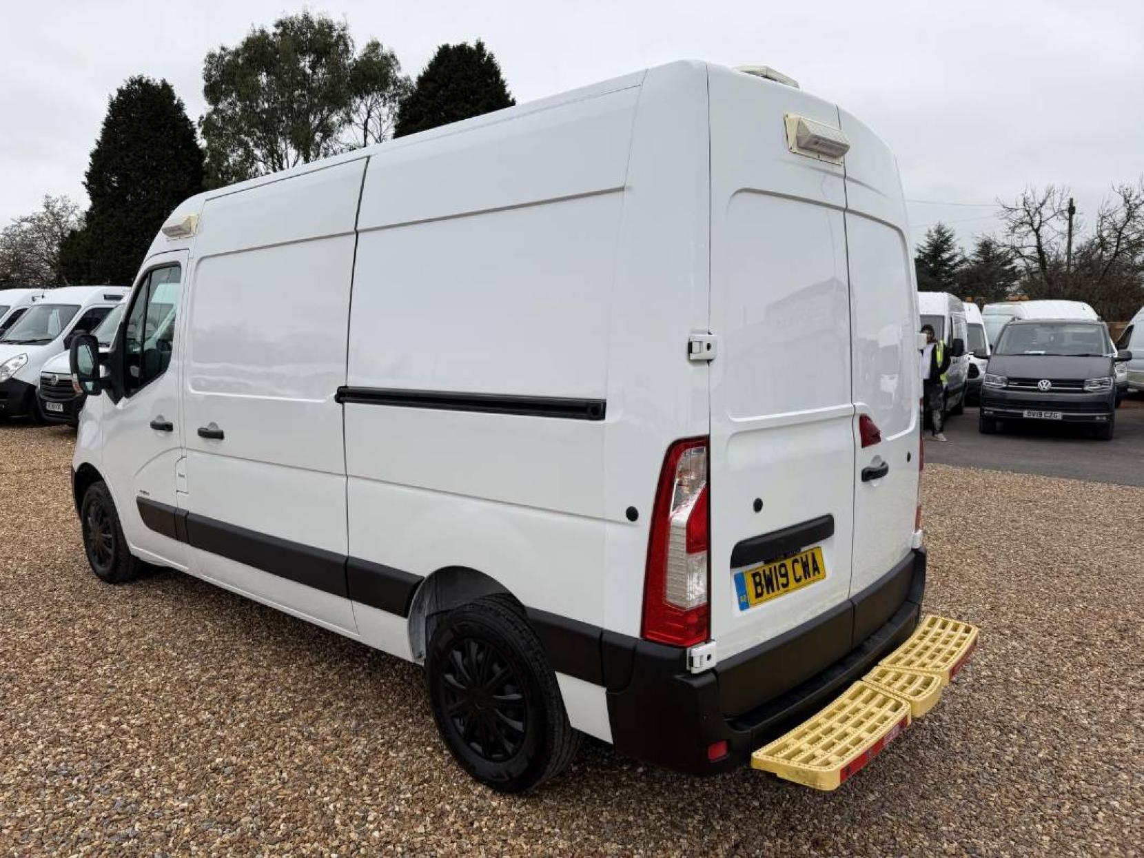 Vauxhall Movano 2.3 CDTi 3500 Panel Van 5dr Diesel Manual FWD L2 H2 Euro 6 (130 ps)
