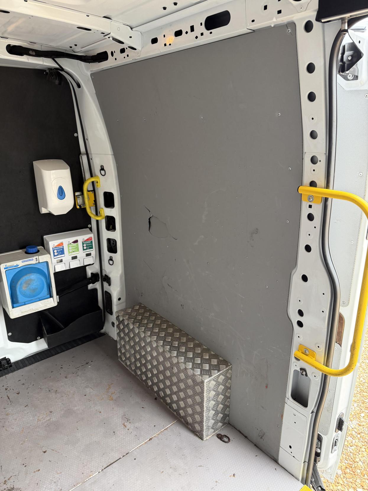 Vauxhall Movano 2.3 CDTi 3500 Panel Van 5dr Diesel Manual FWD L2 H2 Euro 6 (130 ps)