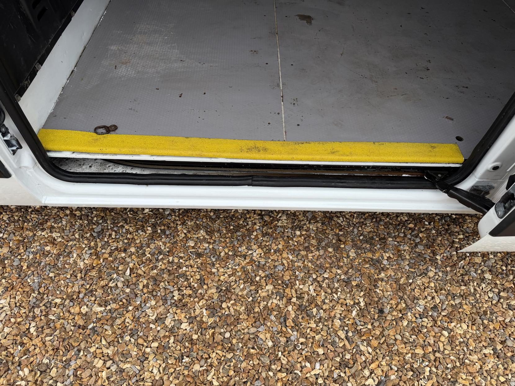 Vauxhall Movano 2.3 CDTi 3500 Panel Van 5dr Diesel Manual FWD L2 H2 Euro 6 (130 ps)