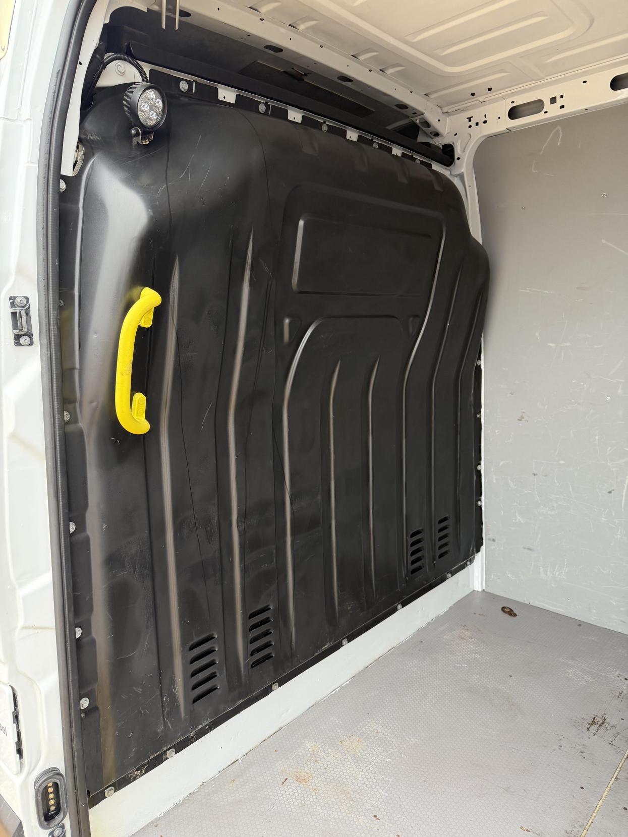 Vauxhall Movano 2.3 CDTi 3500 Panel Van 5dr Diesel Manual FWD L2 H2 Euro 6 (130 ps)