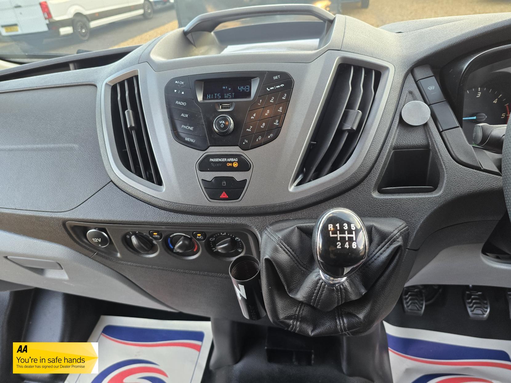 Ford Transit 2.2 TDCi 350 Panel Van 5dr Diesel Manual RWD L2 H3 Euro 5 (125 ps)