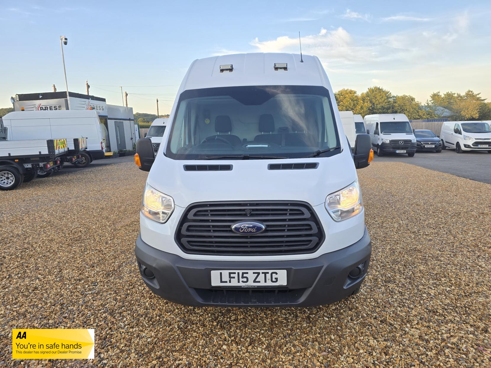 Ford Transit 2.2 TDCi 350 Panel Van 5dr Diesel Manual RWD L2 H3 Euro 5 (125 ps)