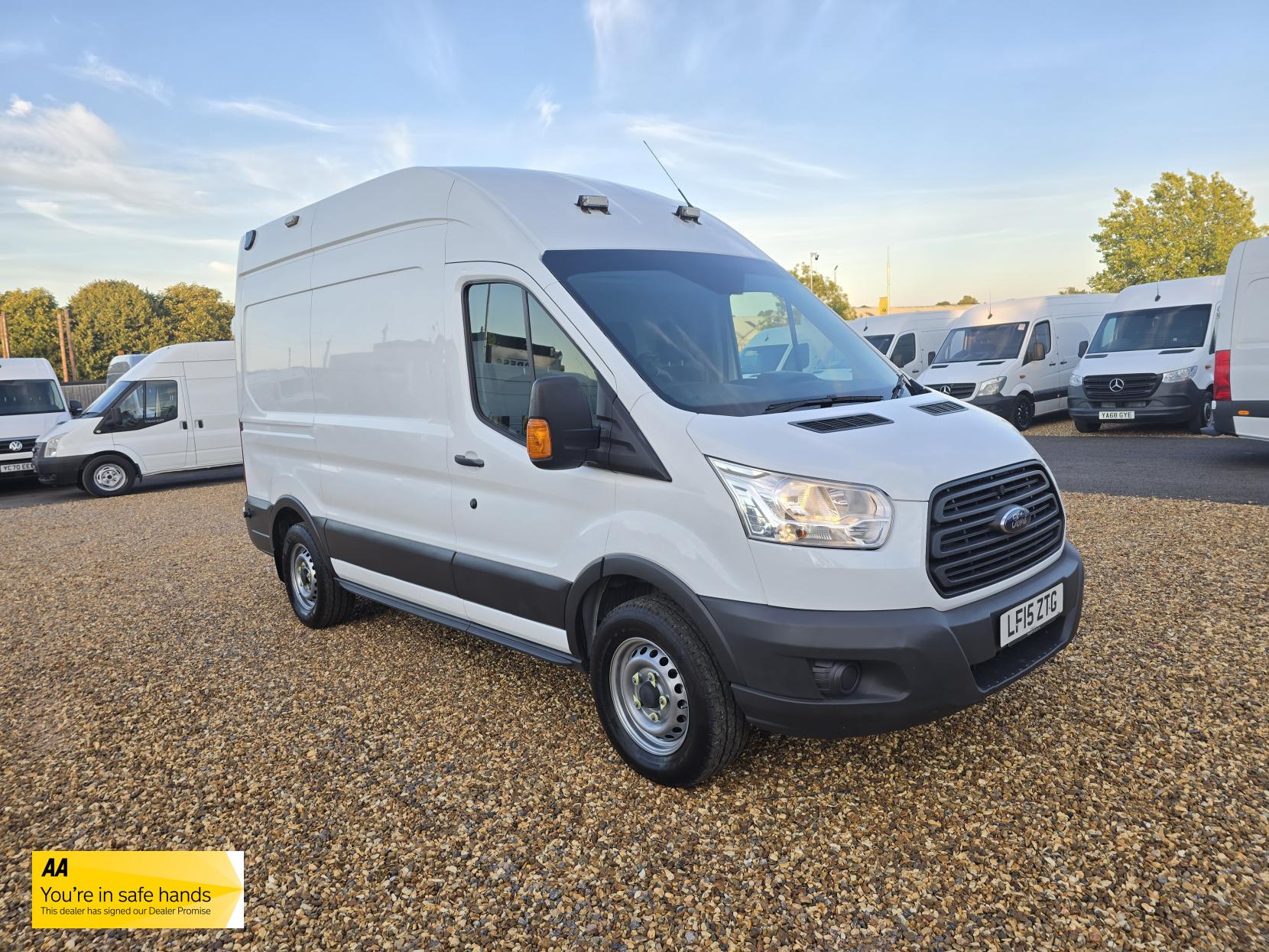 Ford Transit 2.2 TDCi 350 Panel Van 5dr Diesel Manual RWD L2 H3 Euro 5 (125 ps)