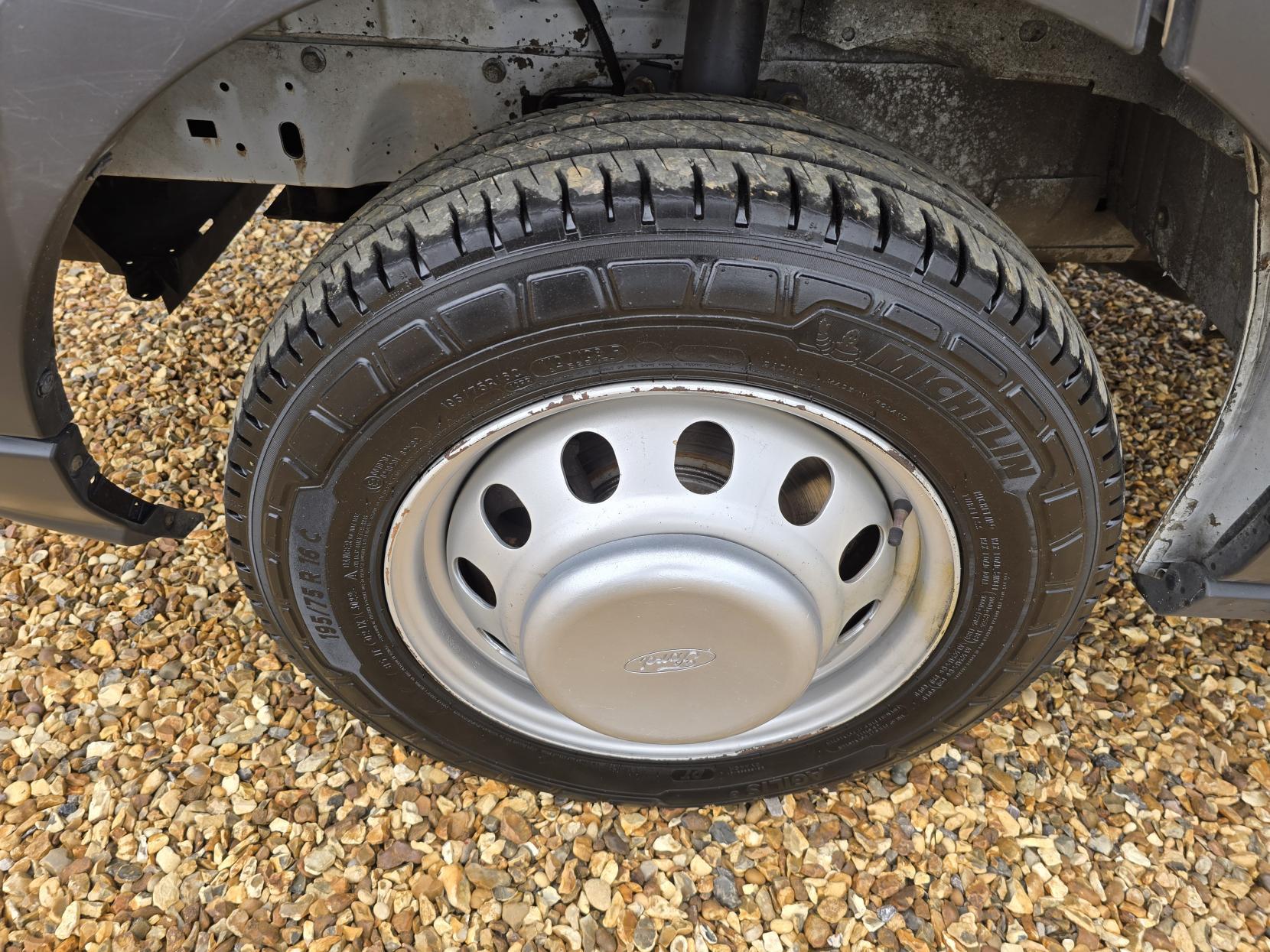 Ford Transit 2.0 350 EcoBlue 1-Way Tipper 2dr Diesel Manual RWD L2 Euro 6 (s/s) (1-Stop) (130 ps)