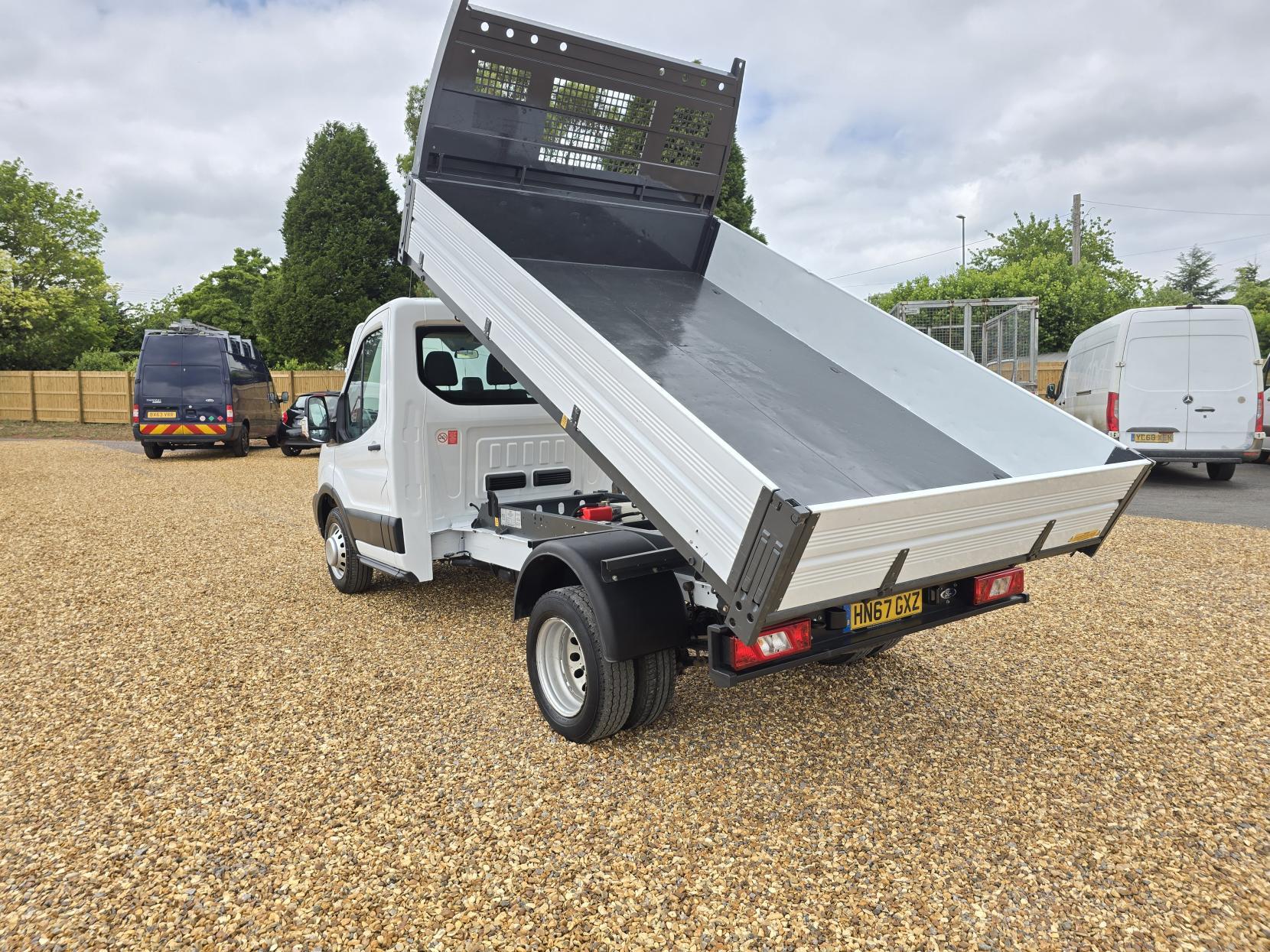 Ford Transit 2.0 350 EcoBlue 1-Way Tipper 2dr Diesel Manual RWD L2 Euro 6 (s/s) (1-Stop) (130 ps)
