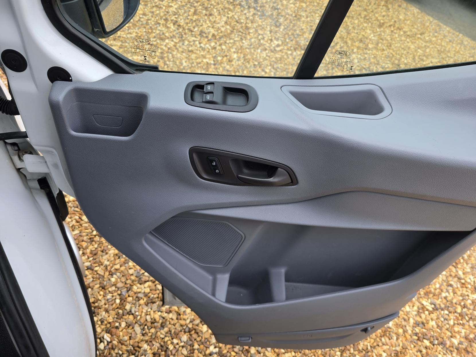 Ford Transit 2.0 350 EcoBlue 1-Way Tipper 2dr Diesel Manual RWD L2 Euro 6 (s/s) (1-Stop) (130 ps)