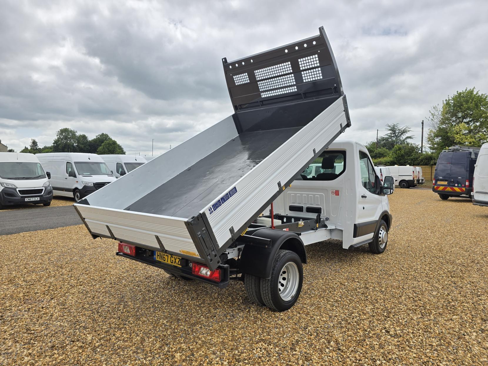 Ford Transit 2.0 350 EcoBlue 1-Way Tipper 2dr Diesel Manual RWD L2 Euro 6 (s/s) (1-Stop) (130 ps)