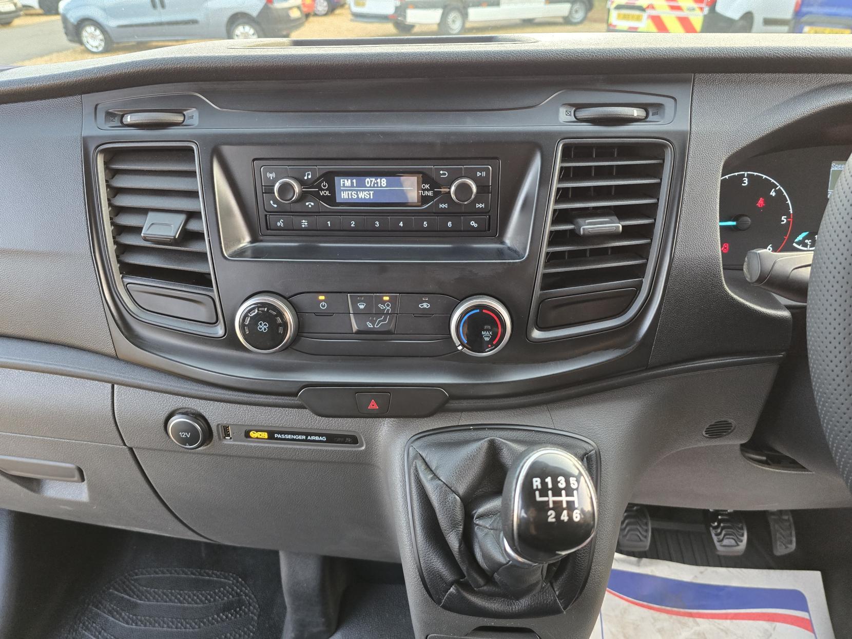Ford Transit Custom 2.0 280 EcoBlue Crew Van Double Cab 5dr Diesel Manual L1 H1 Euro 6 (5 Seat) (105 ps)