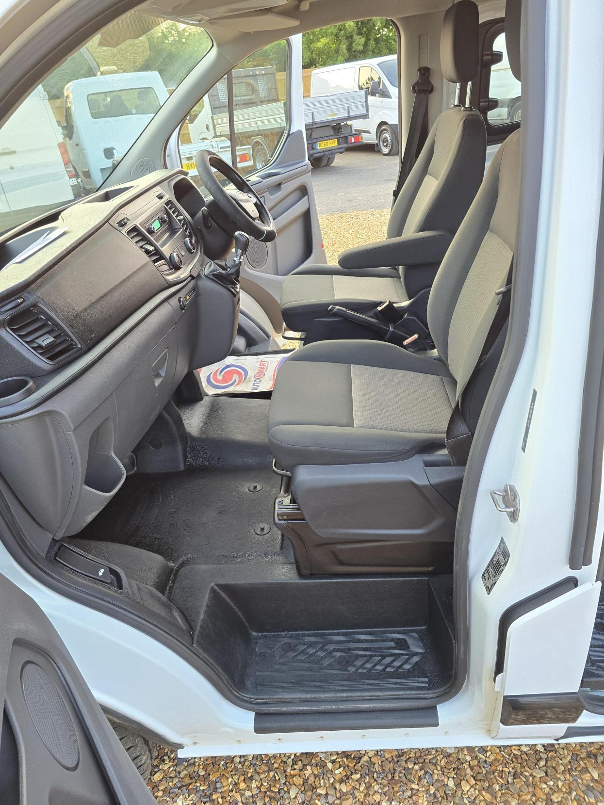 Ford Transit Custom 2.0 280 EcoBlue Crew Van Double Cab 5dr Diesel Manual L1 H1 Euro 6 (5 Seat) (105 ps)