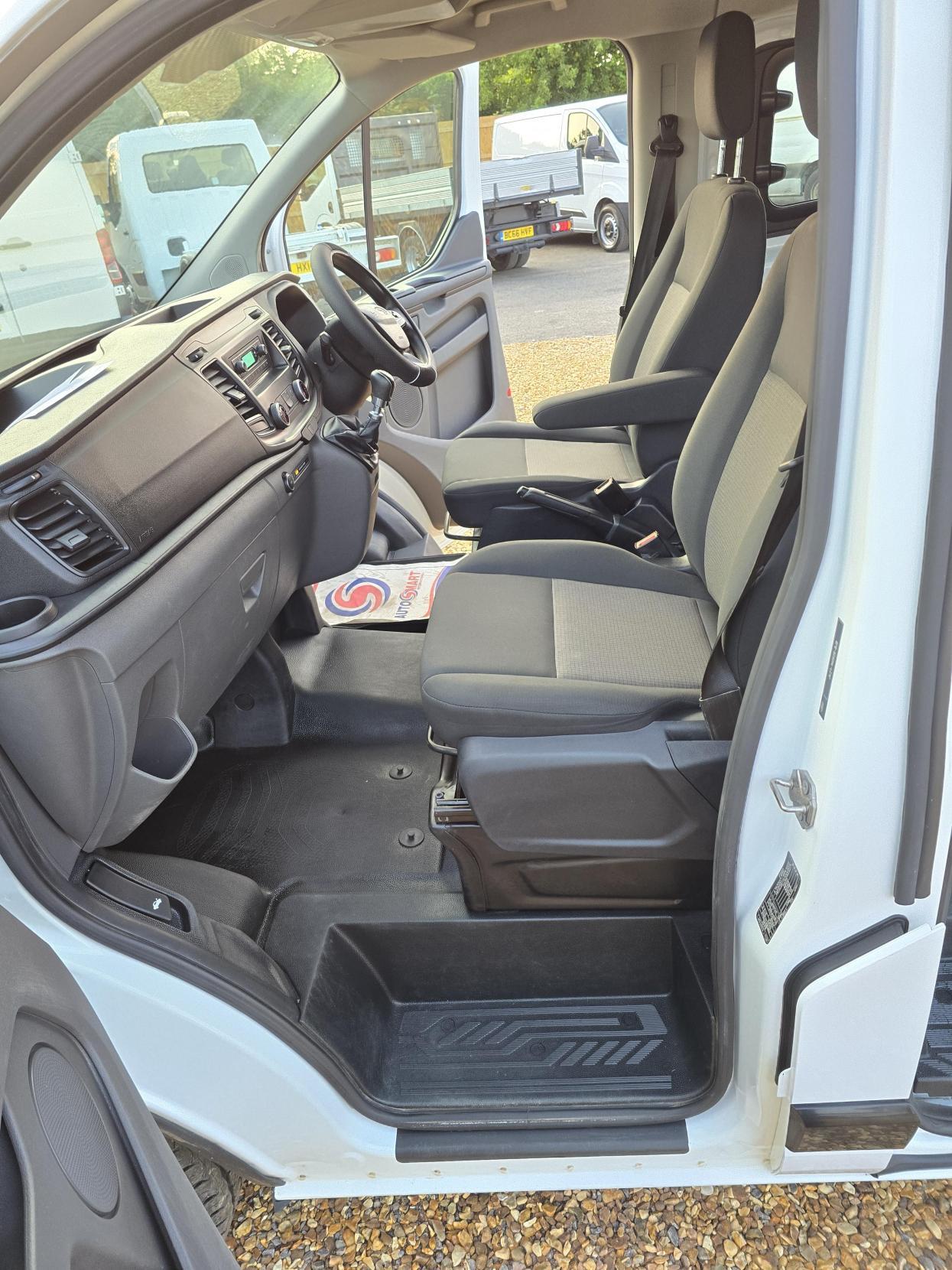 Ford Transit Custom 2.0 280 EcoBlue Crew Van Double Cab 5dr Diesel Manual L1 H1 Euro 6 (5 Seat) (105 ps)