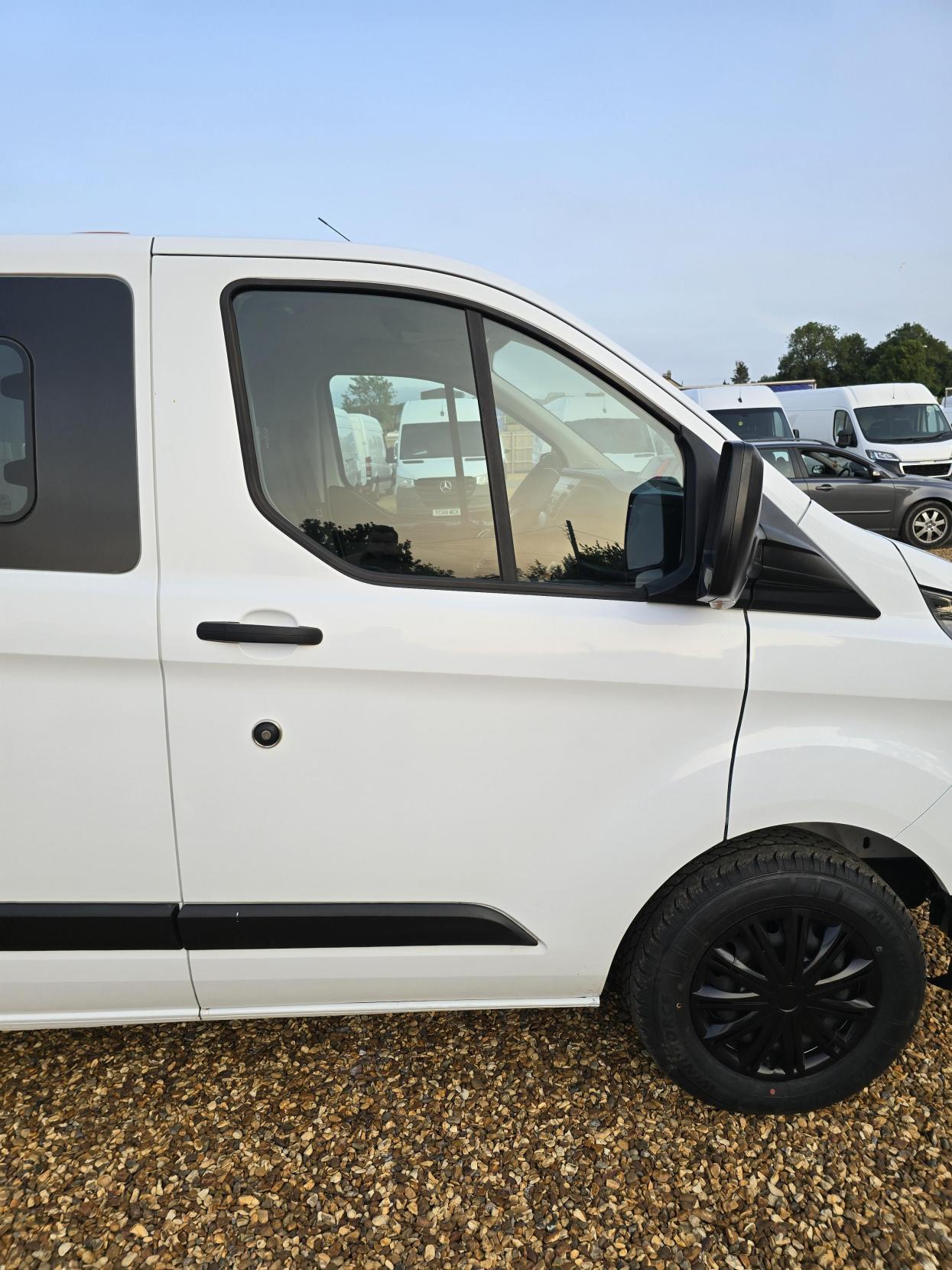 Ford Transit Custom 2.0 280 EcoBlue Crew Van Double Cab 5dr Diesel Manual L1 H1 Euro 6 (5 Seat) (105 ps)
