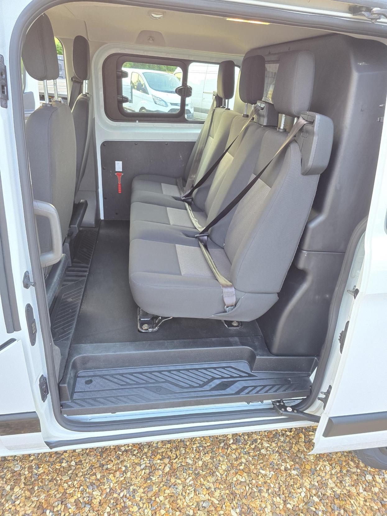 Ford Transit Custom 2.0 280 EcoBlue Crew Van Double Cab 5dr Diesel Manual L1 H1 Euro 6 (5 Seat) (105 ps)