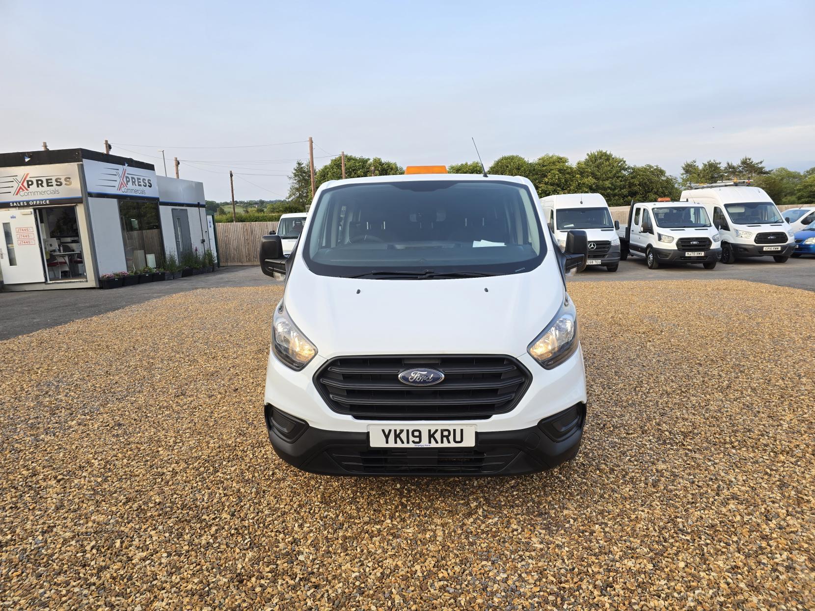 Ford Transit Custom 2.0 280 EcoBlue Crew Van Double Cab 5dr Diesel Manual L1 H1 Euro 6 (5 Seat) (105 ps)