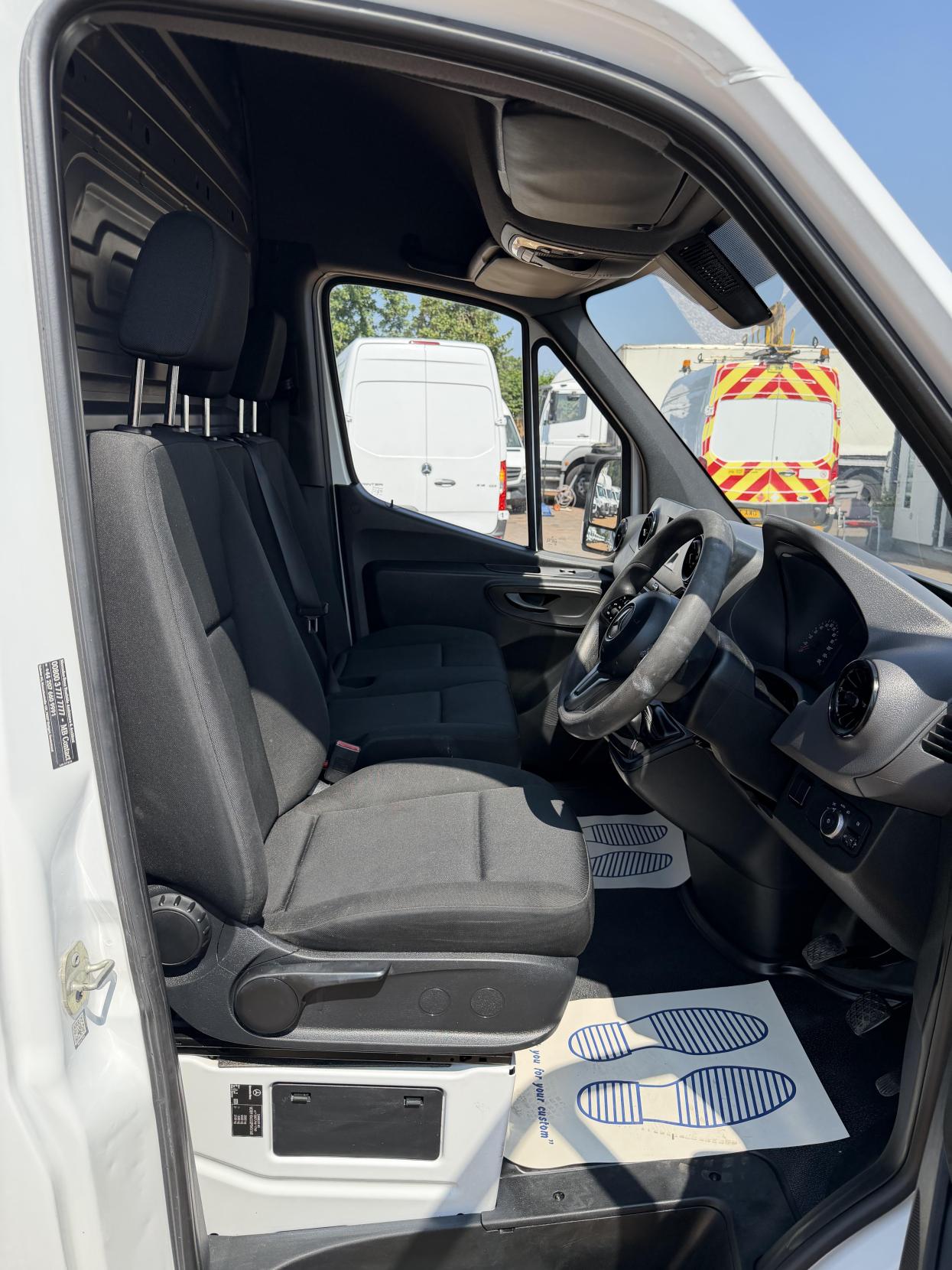 2018 Mercedes-Benz Sprinter 2.1 314 CDI Panel Van 5dr Diesel Manual FWD L2 H2 Euro 6 (143 ps) - Thumbnail 15