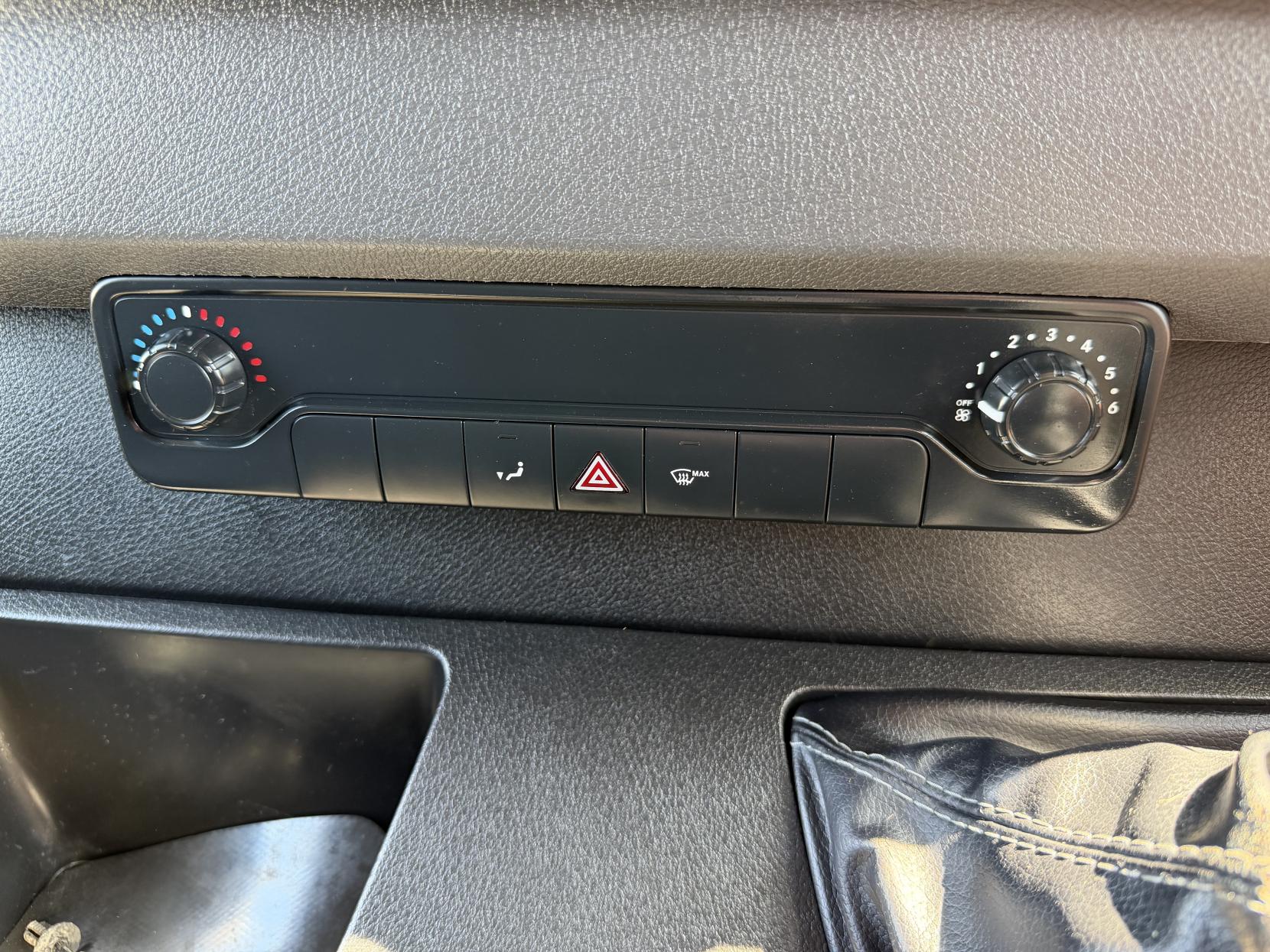 2018 Mercedes-Benz Sprinter 2.1 314 CDI Panel Van 5dr Diesel Manual FWD L2 H2 Euro 6 (143 ps) - Thumbnail 41