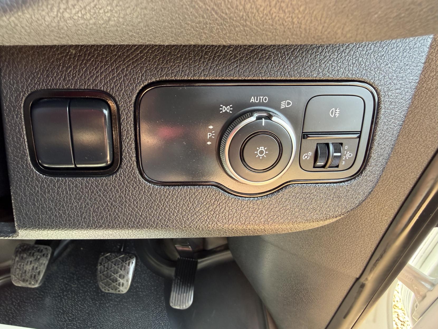 2018 Mercedes-Benz Sprinter 2.1 314 CDI Panel Van 5dr Diesel Manual FWD L2 H2 Euro 6 (143 ps) - Thumbnail 36