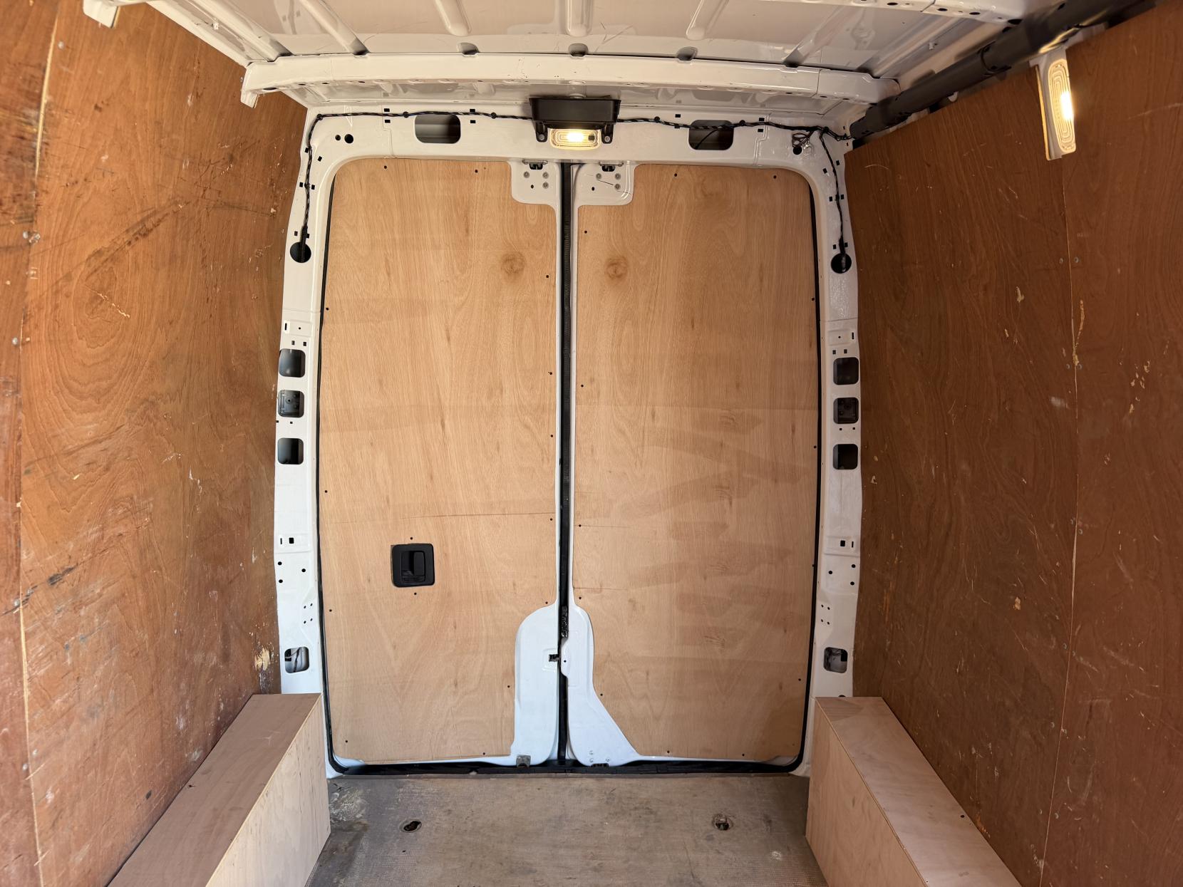 2018 Mercedes-Benz Sprinter 2.1 314 CDI Panel Van 5dr Diesel Manual FWD L2 H2 Euro 6 (143 ps) - Thumbnail 25