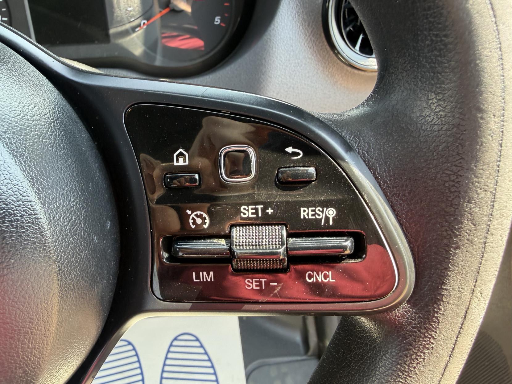 2018 Mercedes-Benz Sprinter 2.1 314 CDI Panel Van 5dr Diesel Manual FWD L2 H2 Euro 6 (143 ps) - Thumbnail 39