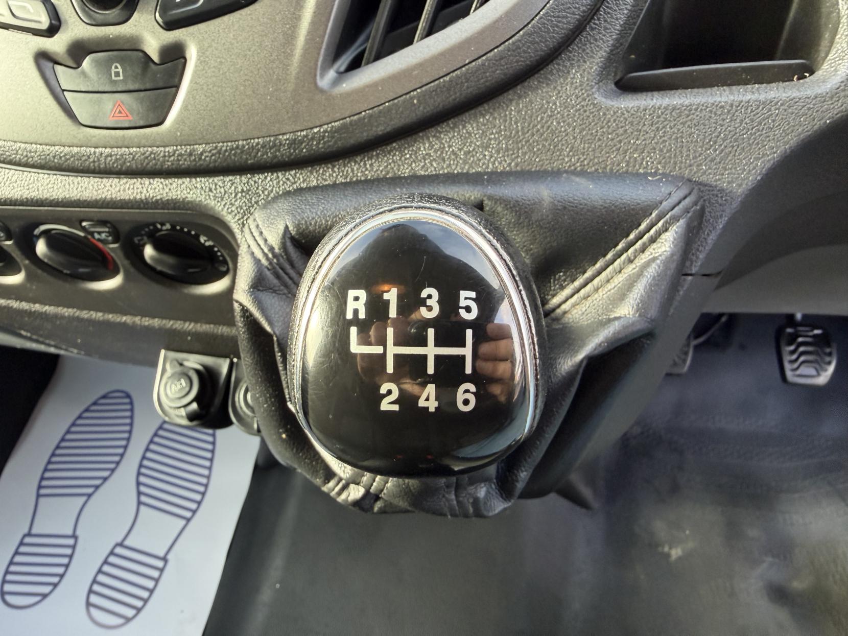 Ford Transit 2.0 350 EcoBlue Panel Van 5dr Diesel Manual RWD L2 H3 Euro 6 (130 ps)