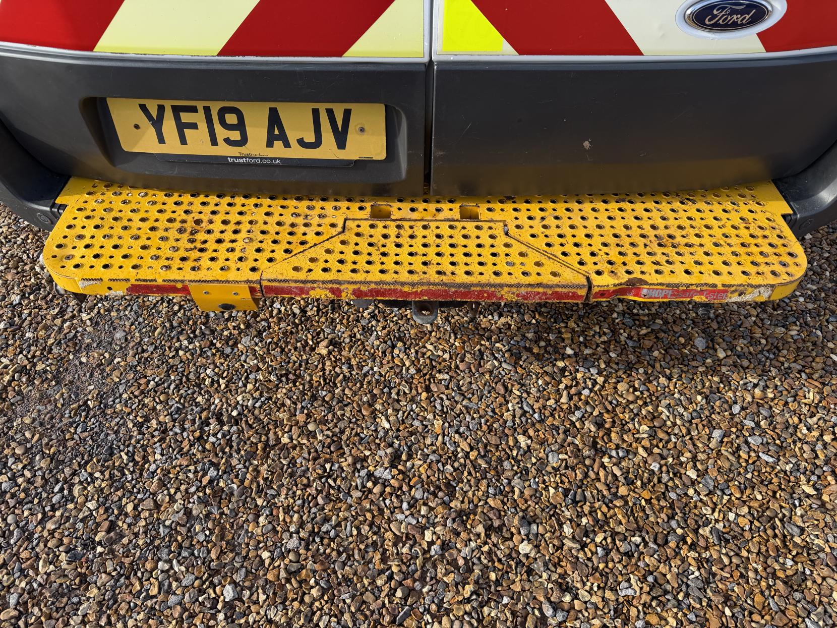 Ford Transit 2.0 350 EcoBlue Panel Van 5dr Diesel Manual RWD L2 H3 Euro 6 (130 ps)