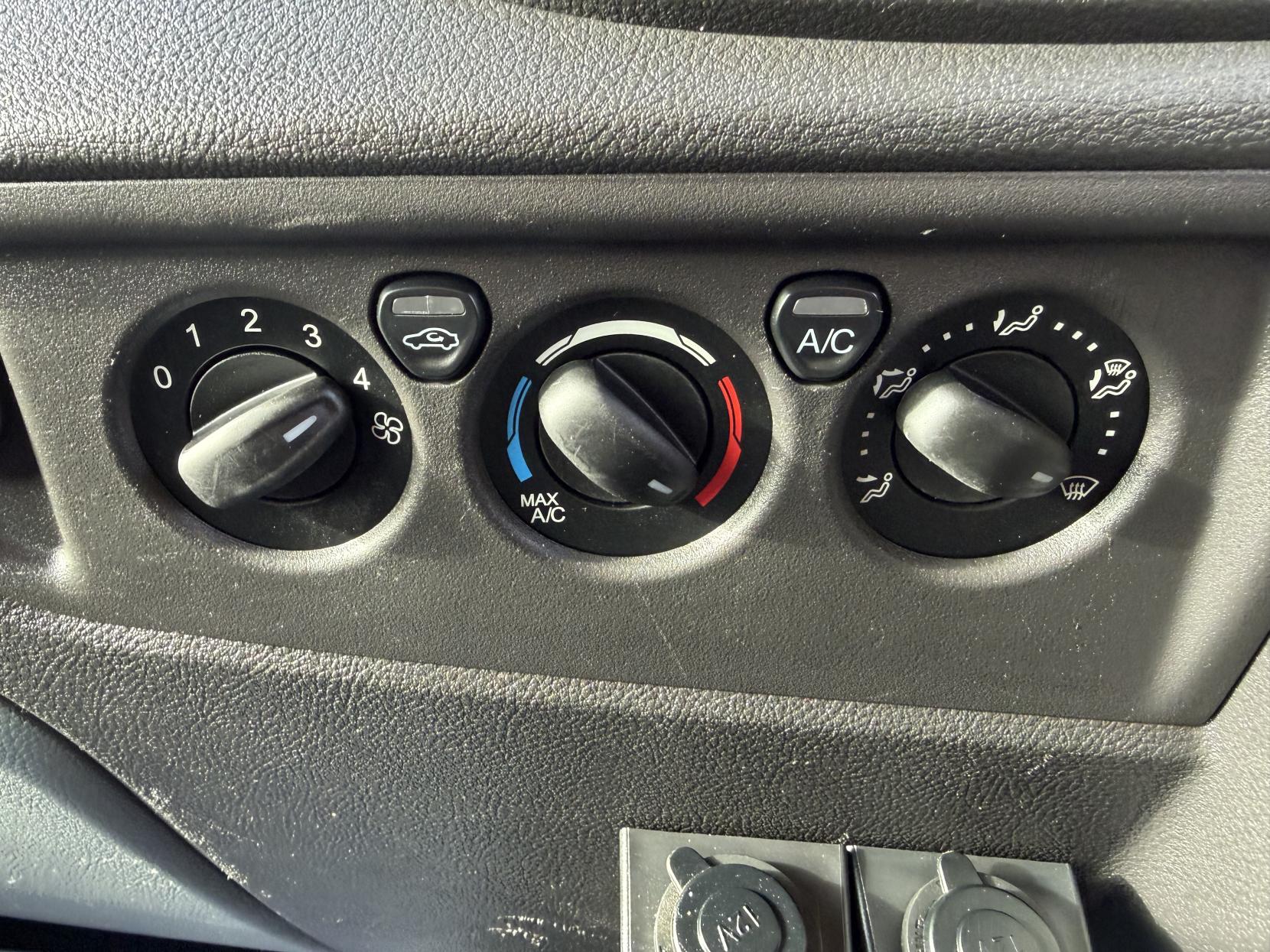 Ford Transit 2.0 350 EcoBlue Panel Van 5dr Diesel Manual RWD L2 H3 Euro 6 (130 ps)