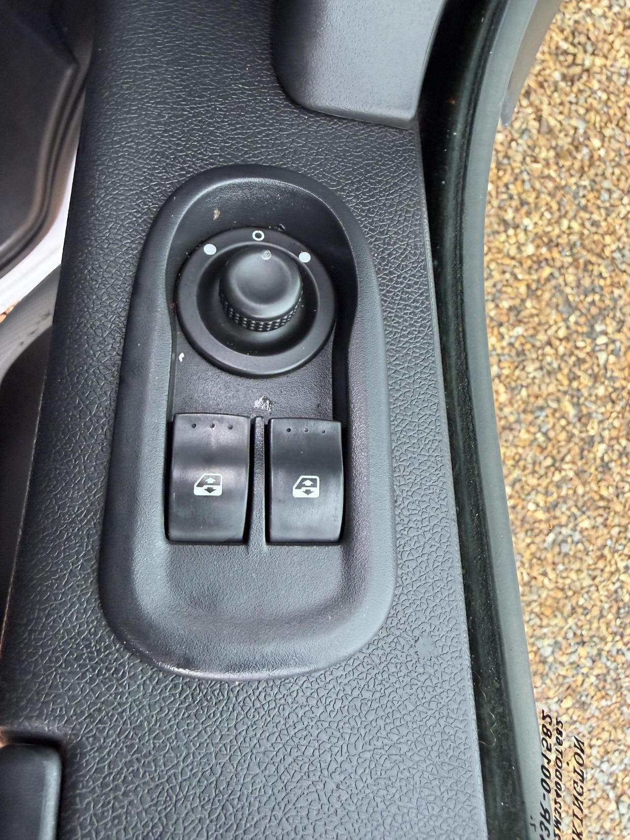 Vauxhall Movano 2.3 CDTi 3500 Panel Van 5dr Diesel Manual FWD L2 H2 Euro 6 (130 ps)