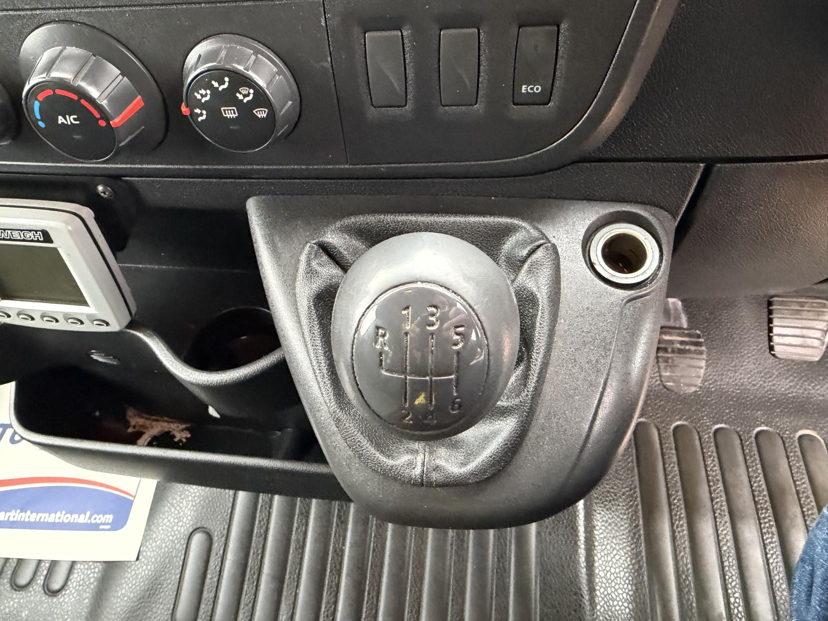 Vauxhall Movano 2.3 CDTi 3500 Panel Van 5dr Diesel Manual FWD L2 H2 Euro 6 (130 ps)