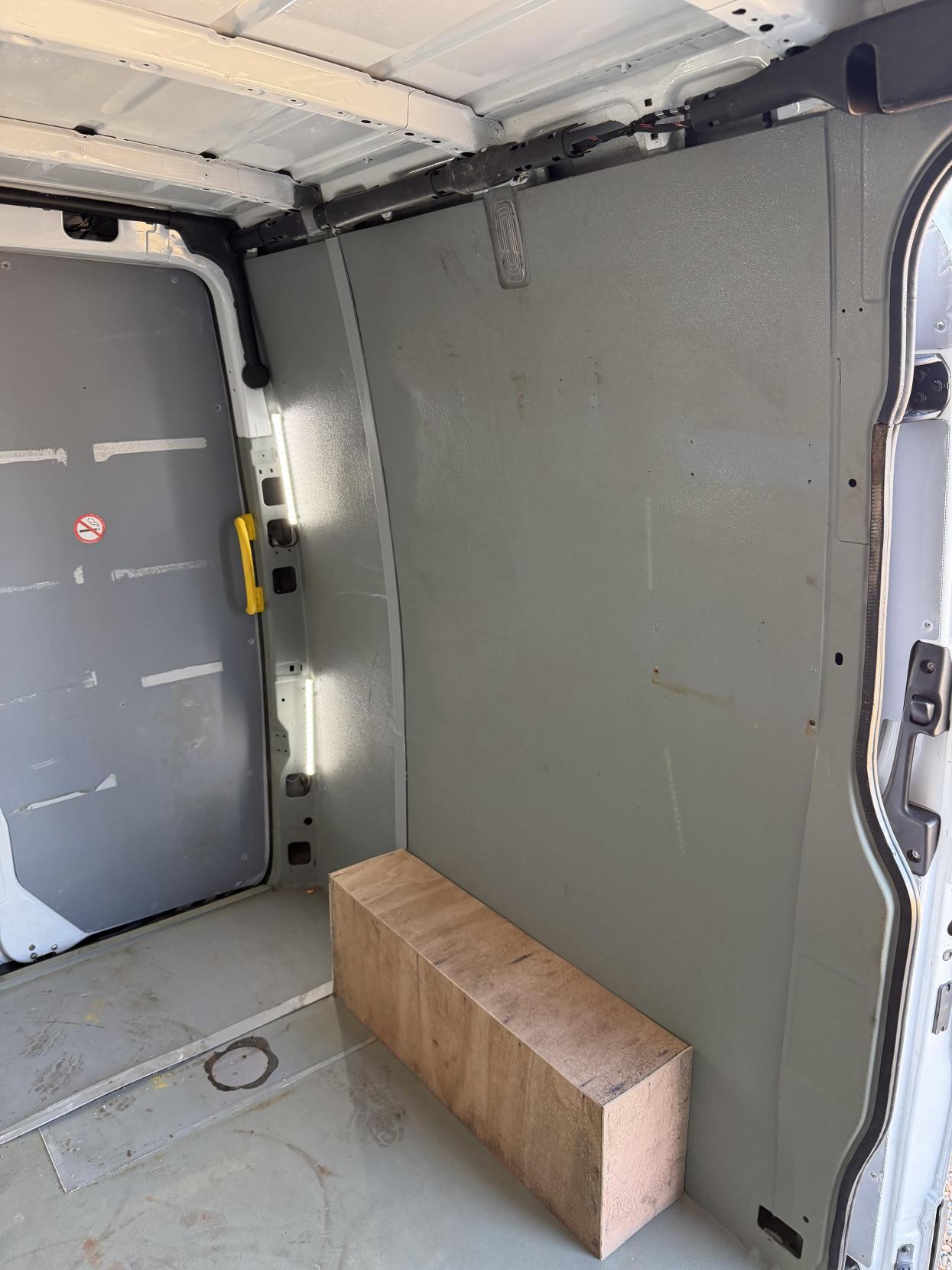 Mercedes-Benz Sprinter 2.1 316 CDI Panel Van 5dr Diesel Manual RWD L2 H2 Euro 6 (163 ps)