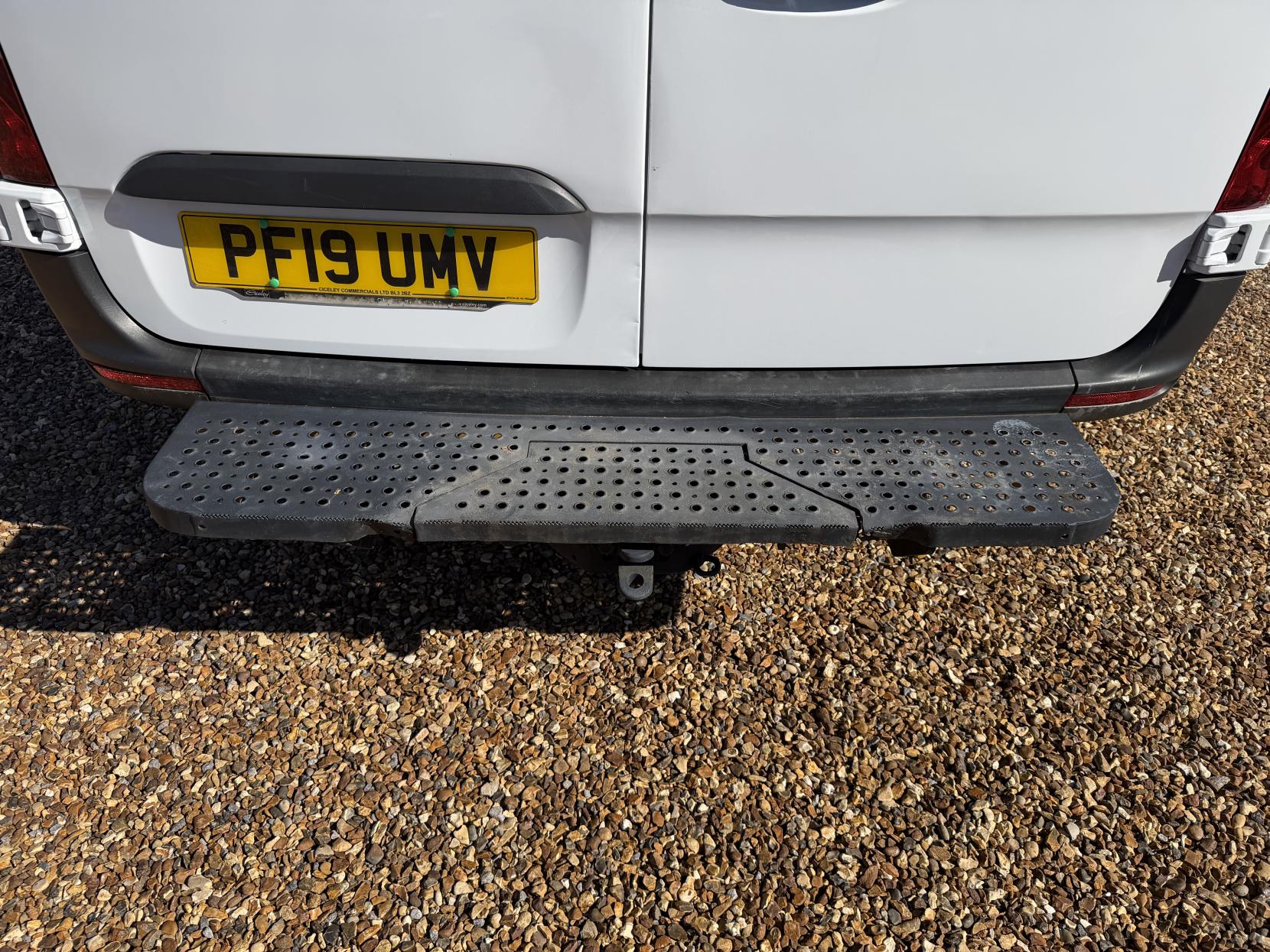 Mercedes-Benz Sprinter 2.1 316 CDI Panel Van 5dr Diesel Manual RWD L2 H2 Euro 6 (163 ps)