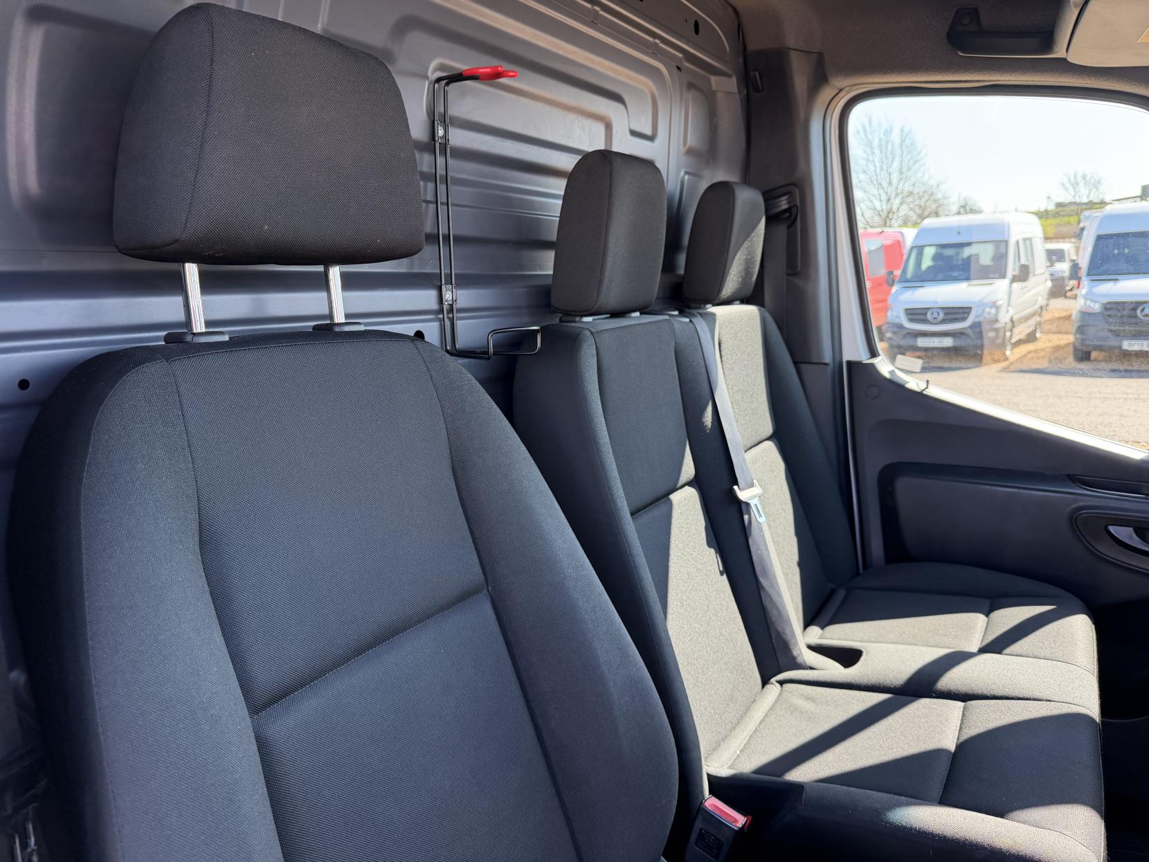 Mercedes-Benz Sprinter 2.1 316 CDI Panel Van 5dr Diesel Manual RWD L2 H2 Euro 6 (163 ps)